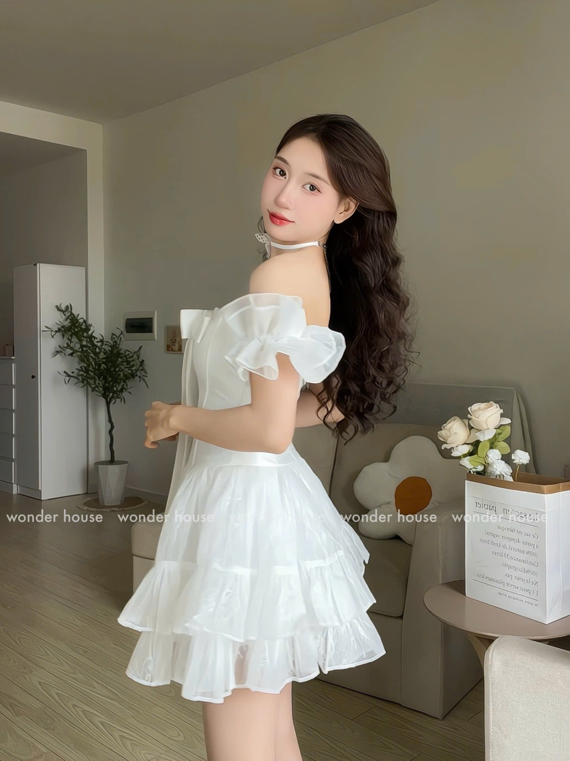 Mô tả Levi Dress Wonderhouse Đầm thiết kế dáng xòe công chúa chất vải dày dặn dự tiệc, dạo phố nữ tính sang trọng - 4