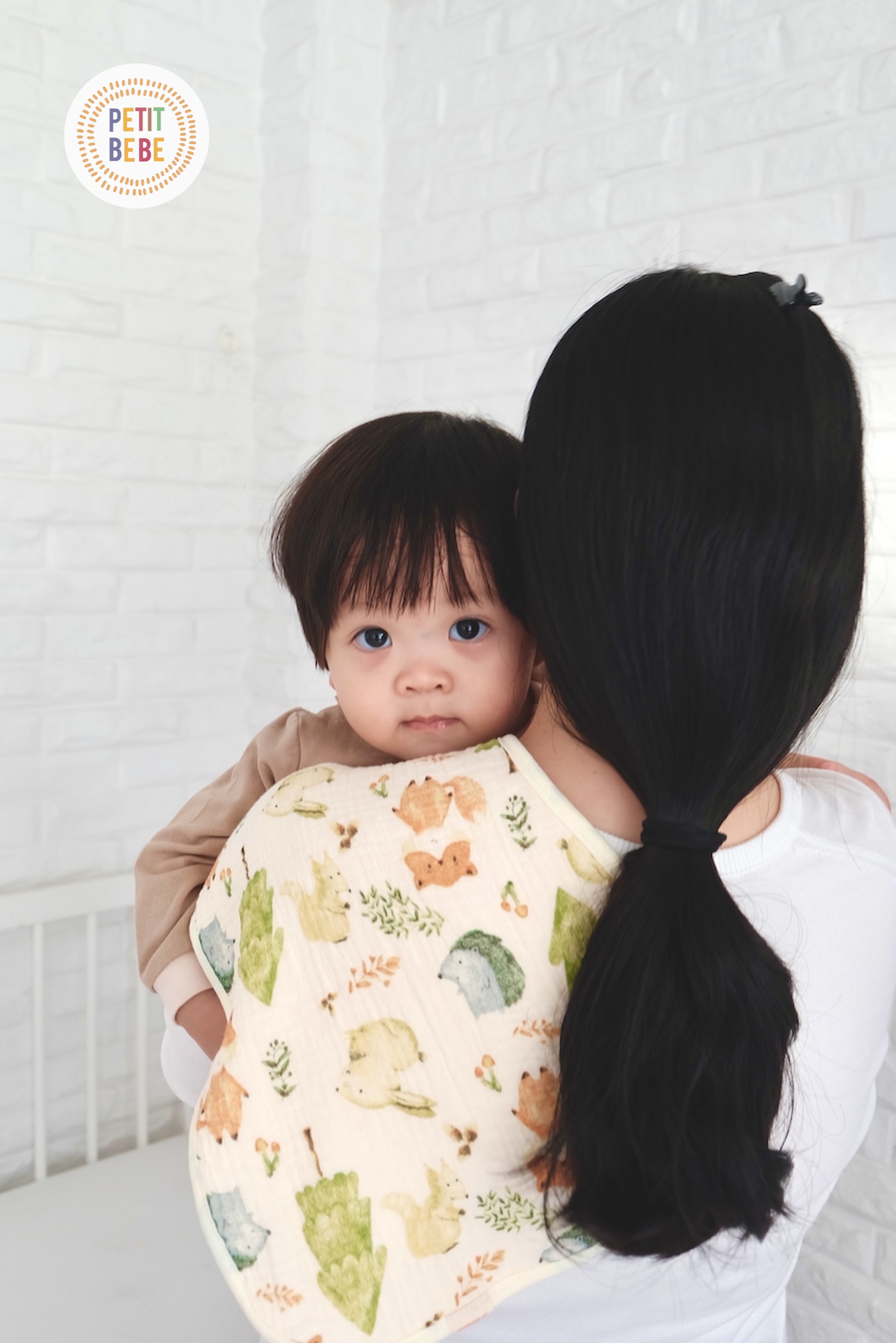Mô tả Khăn lót vai vỗ ợ hơi cho bé Petit Bebe muslin 6 lớp mềm mại thấm hút tốt an toàn cho da bé sơ sinh - 2
