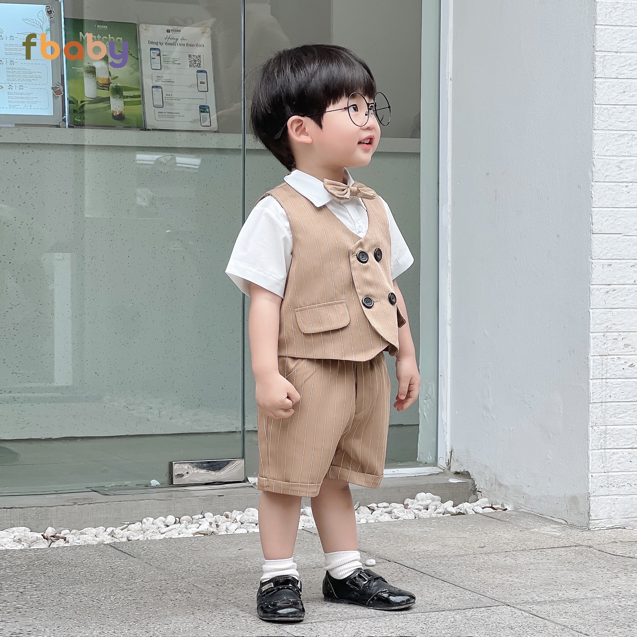 Mô tả Bộ Gile Cộc Tay Bé Trai Fbaby Kẻ Sọc 4 Khuy Kèm Sơ Mi Và Nơ Vest Phong Cách Công Tử Hàn Quốc Dự Tiệc, Đi Chơi, Thôi Nôi - 4