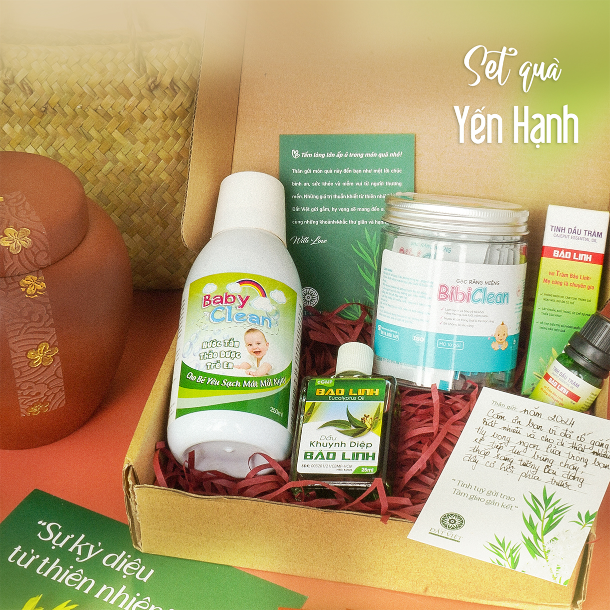 Mô tả Set quà tặng cho bé "Yến hạnh" - Dầu khuynh diệp, Tinh dầu tràm Huế, Nước tắm thảo dược, gạc rơ lưỡi - 1