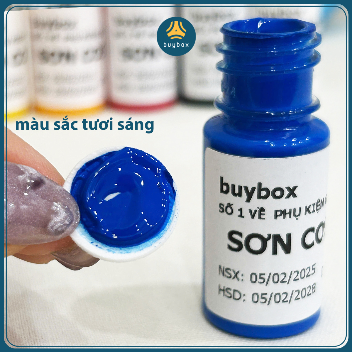 Mô tả TẶNG KÈM CỌ Sơn Custom chuyên dùng phục hồi, vẽ giày, nón, áo, vải canvas, độ bám cao, dung tích 10ML - BBPK372 - 3