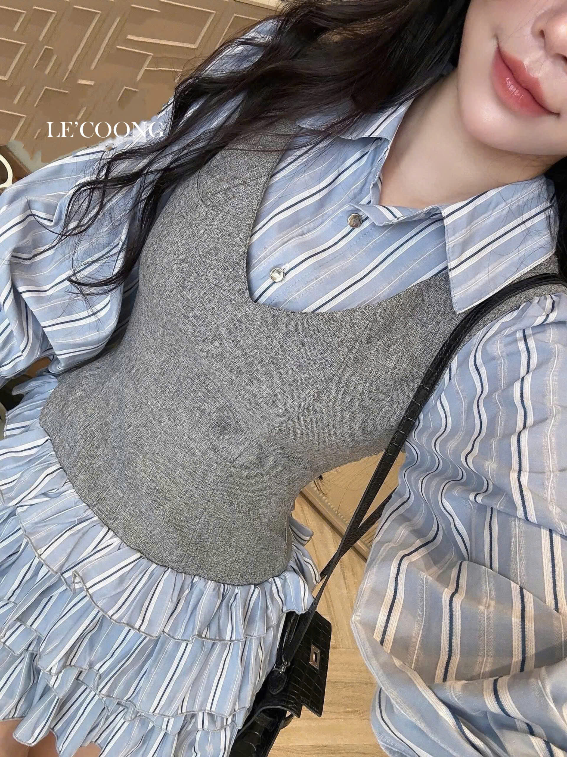 Mô tả Váy Đẹp Dáng Ngắn Xếp Tầng LECOONG V745 Đầm Tiểu Thư Màu Xanh Phối Gile Sang Chảnh - 5