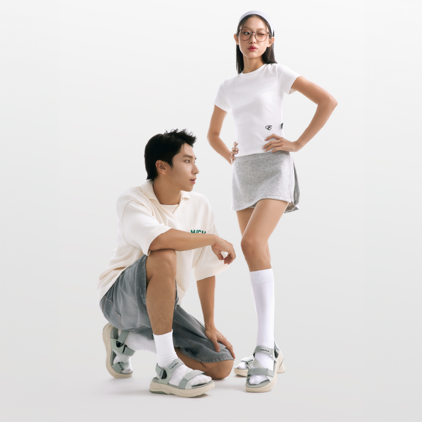 Mô tả Giày Sandal Nam Nữ F8B Xoay Quai Ver 2 Shondo Nhiều Màu - 2