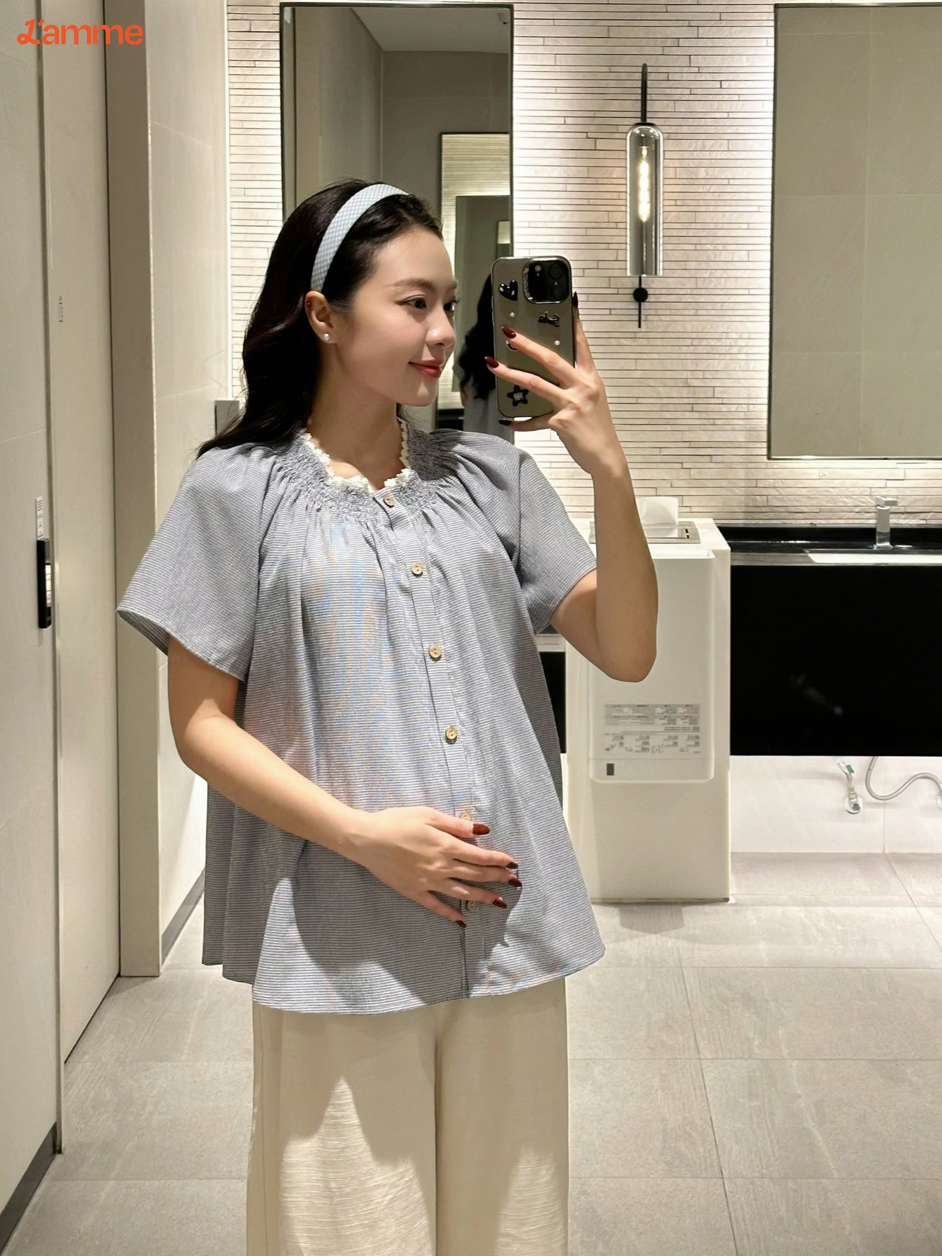 Mô tả Áo sơ mi, áo bầu Noa Shirt chất liệu thô mềm thấm hút mồ hôi phong cách thanh lịch, năng động thiết kế by L'amme - 1