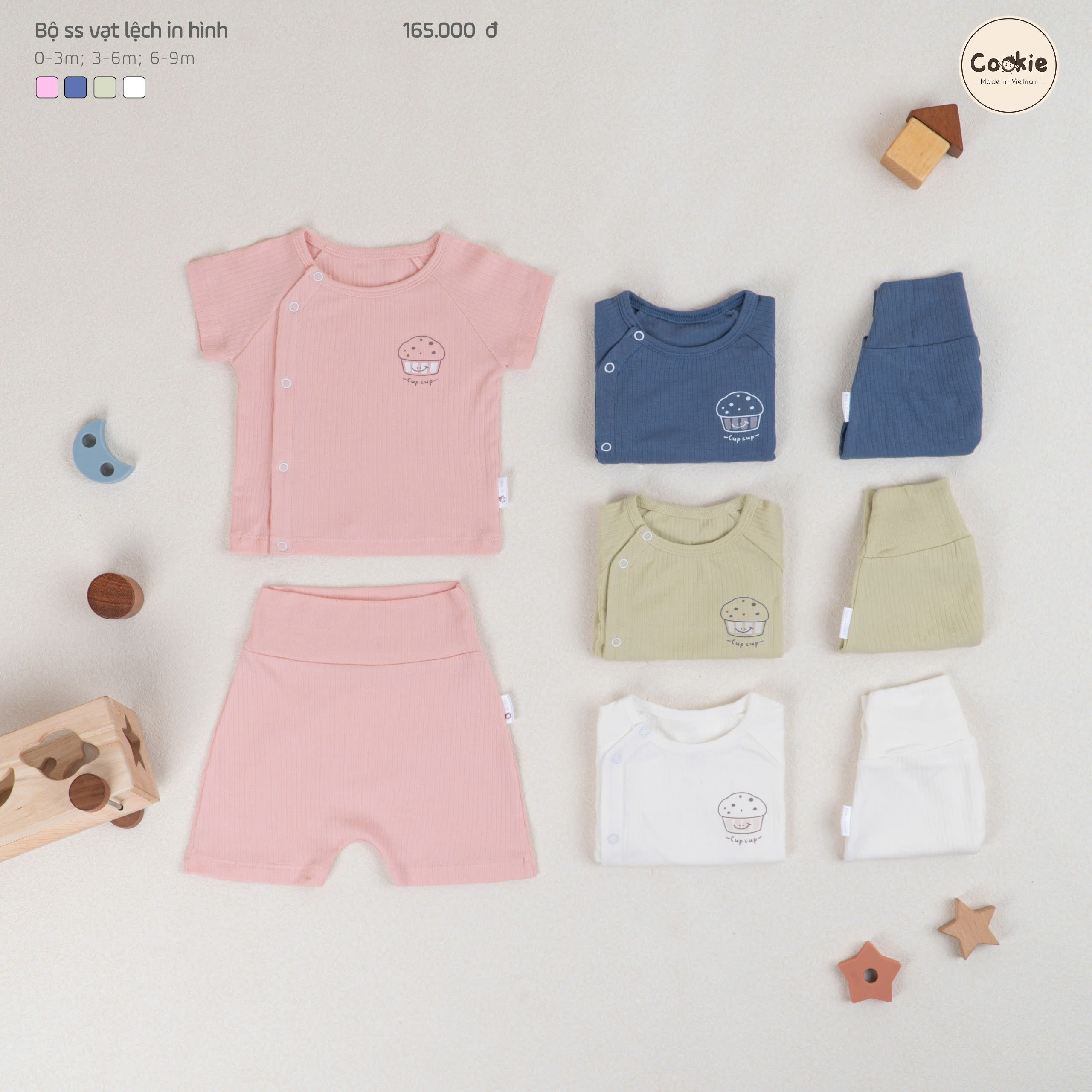Mô tả Bộ Sơ Sinh COOKIE Vạt Lệch In Hình Cho Bé Từ Newborn Đến 9 Tháng 2025 - 1