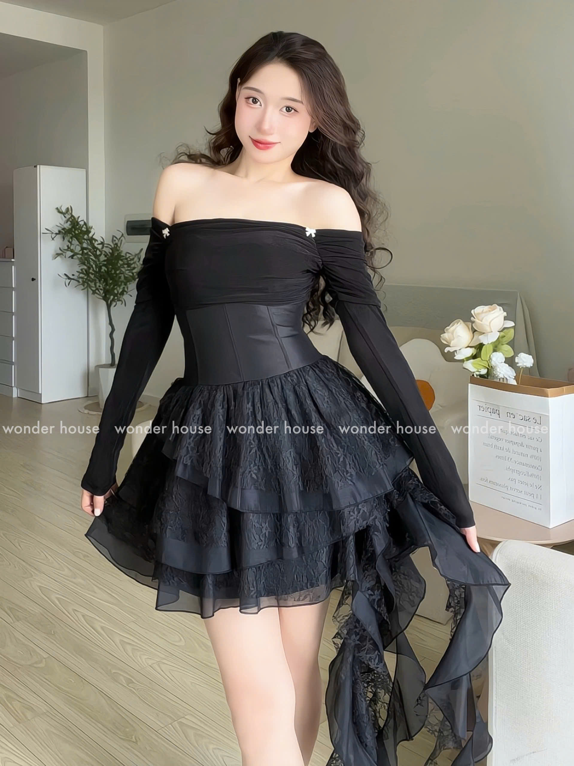 Mô tả Richie Dress Wonderhouse Đầm trễ vai tay dài dáng xòe tua rua chất vải dày dặn dự tiệc, dạo phố sang trọng - 4