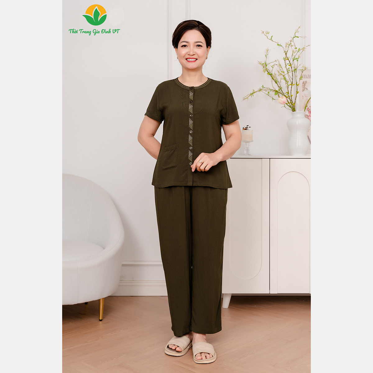 Mô tả Đồ bộ lanh trung niên mặc nhà quần dài, áo cộc tay có túi thời trang Việt Thắng - B28.5028 - 4