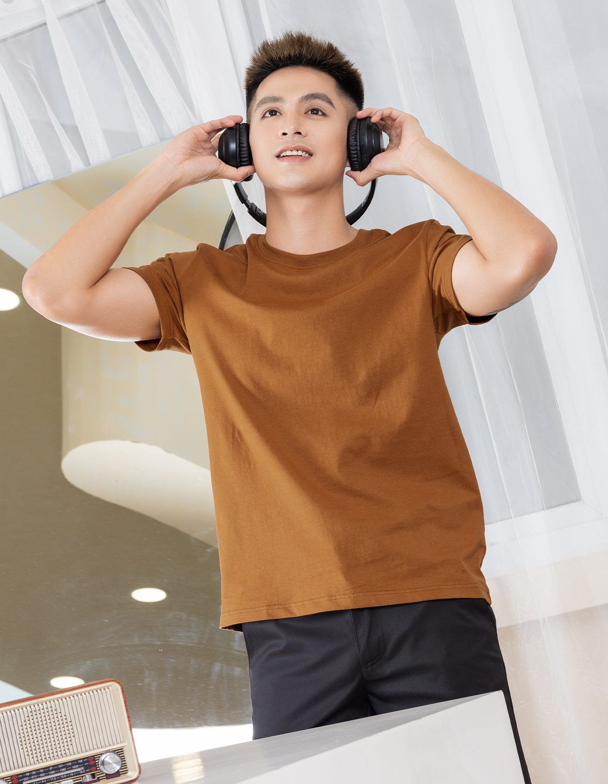 Mô tả Áo Thun Nam T-Shirt GUZADO Mẫu BASIC Chuẩn Form, Cotton 220g, Dày dặn, Mềm mịn,Thoải mái GTS05 - 9