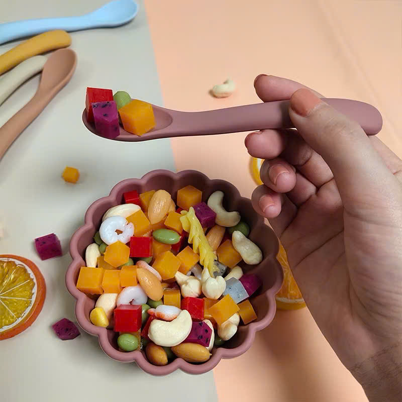 Mô tả Thìa, muỗng ăn dặm silicon đúc nguyên khối cho bé KidAndMom siêu mềm cho bé không chứa BPA an toàn - 7