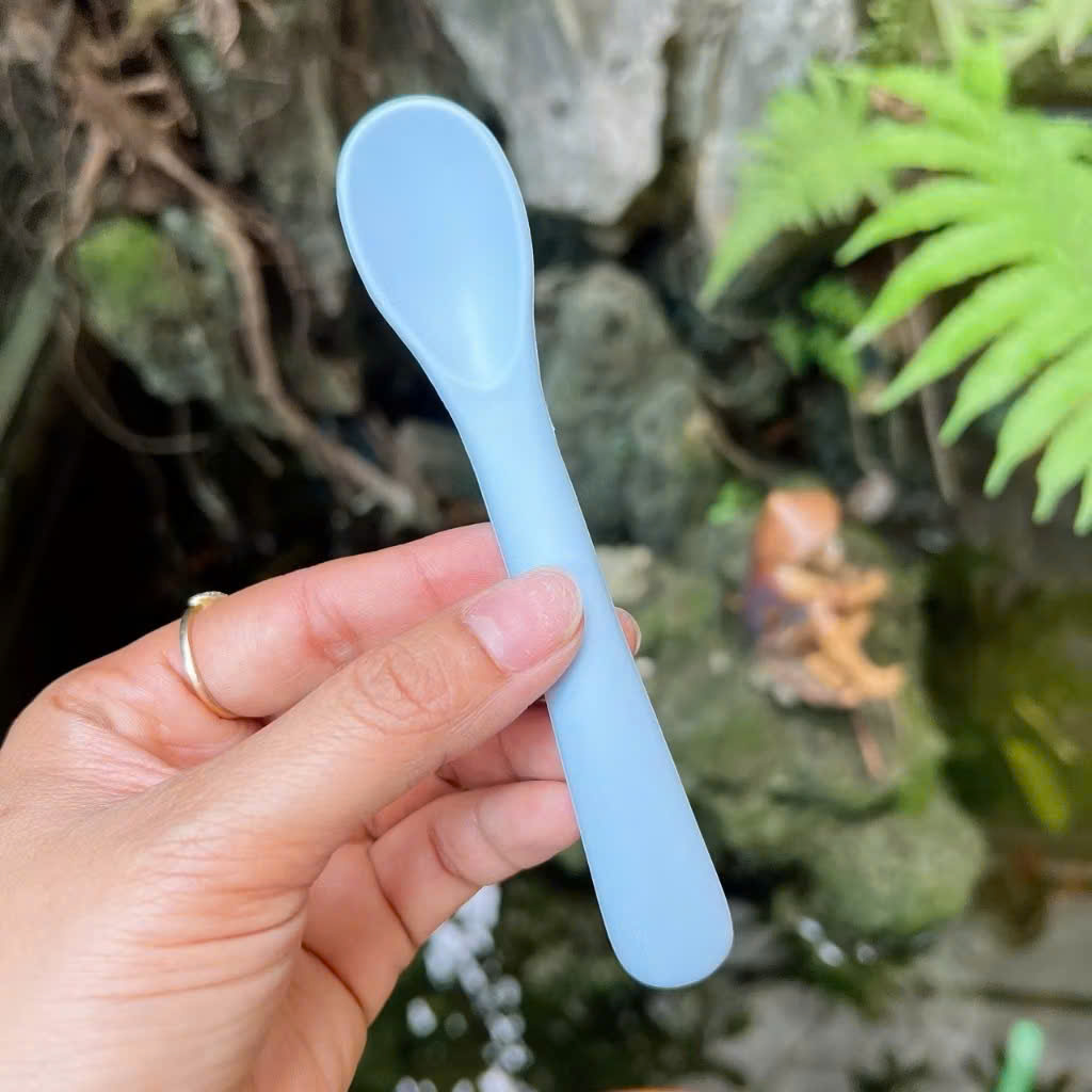 Mô tả Thìa, muỗng ăn dặm silicon đúc nguyên khối cho bé KidAndMom siêu mềm cho bé không chứa BPA an toàn - 10