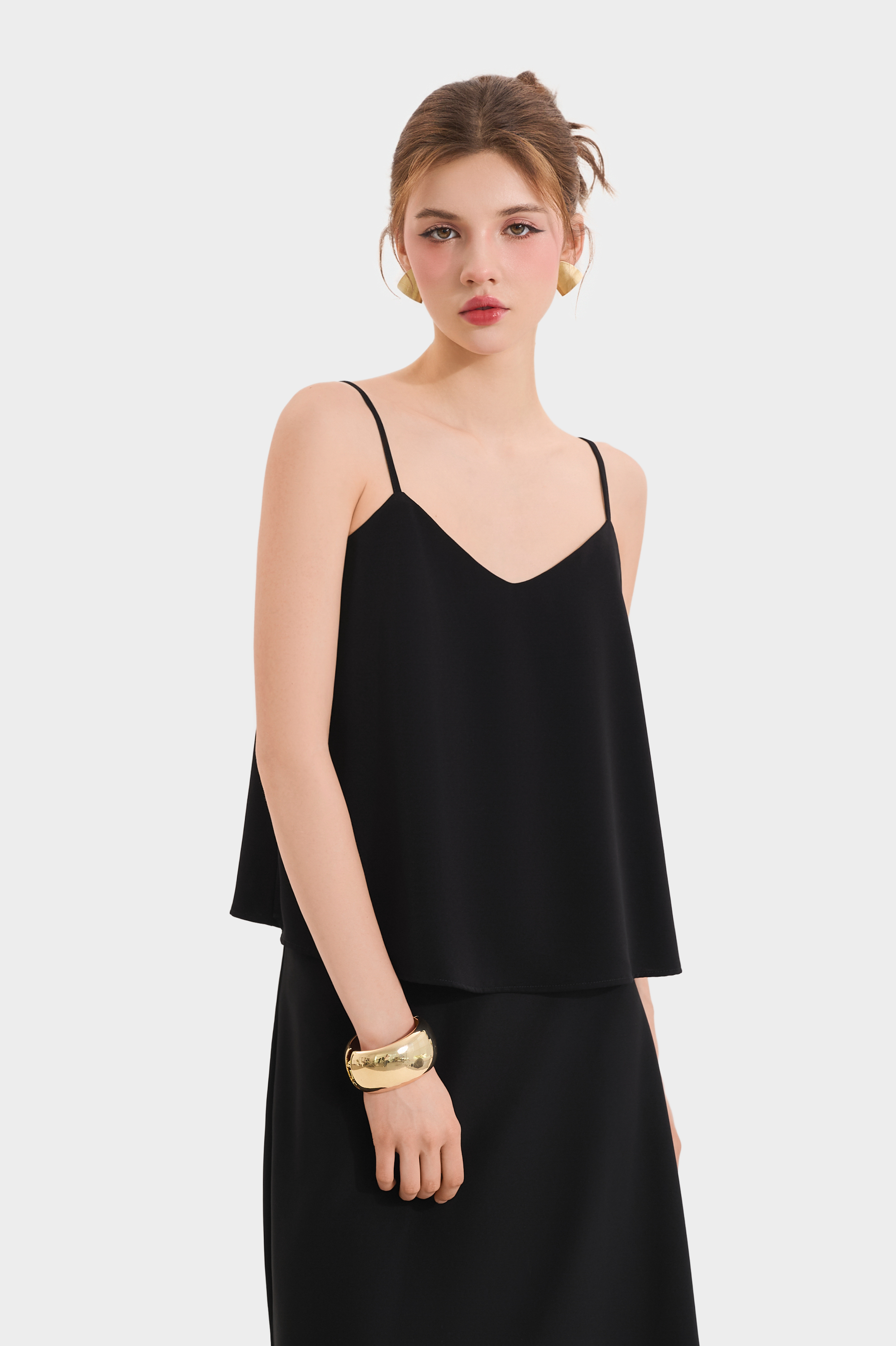 Mô tả Áo 2 Dây Cổ Tim MARC FASHION Form Rộng Cơ Bản - CBNH063524 - 2