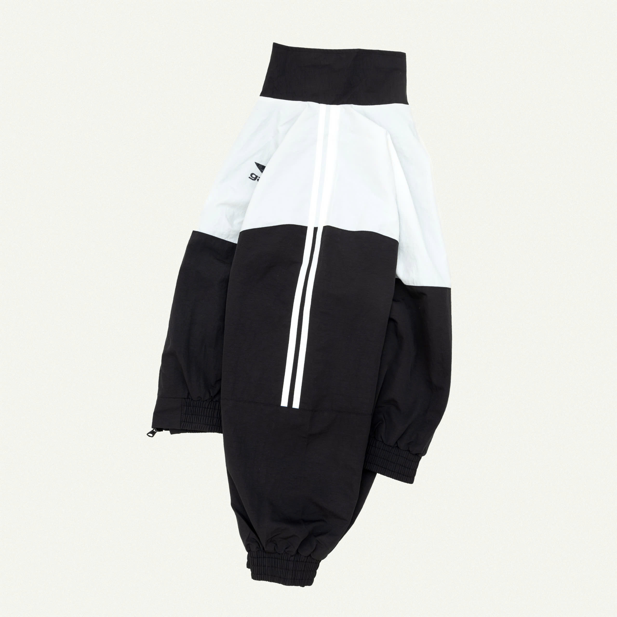 Mô tả TRACKSUIT JACKET / ÁO KHOÁC GIÓ / GAMBLE WORLDWIDE - 4