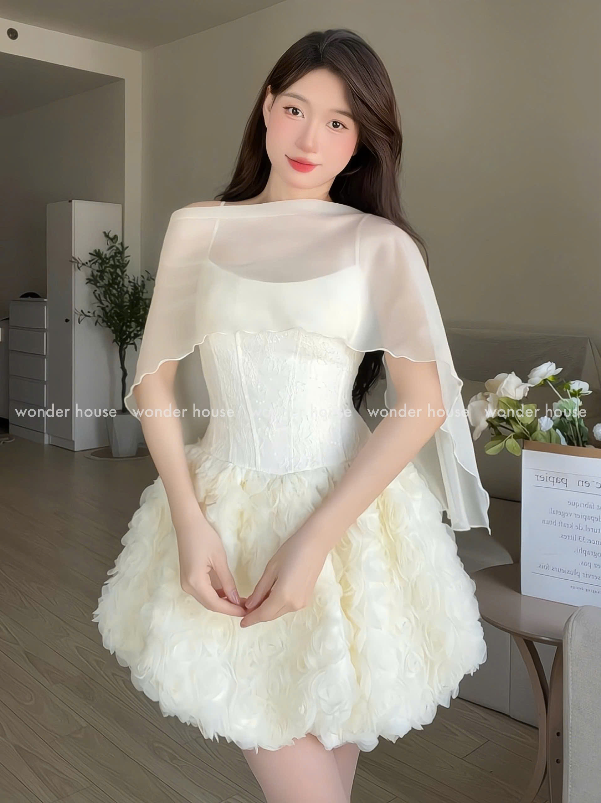 Mô tả Angie Dress Wonderhouse Đầm thiết kế dáng bí chất vải hoa ren họa tiết kim sa dự tiệc, dạo phố sang trọng nữ tính - 2