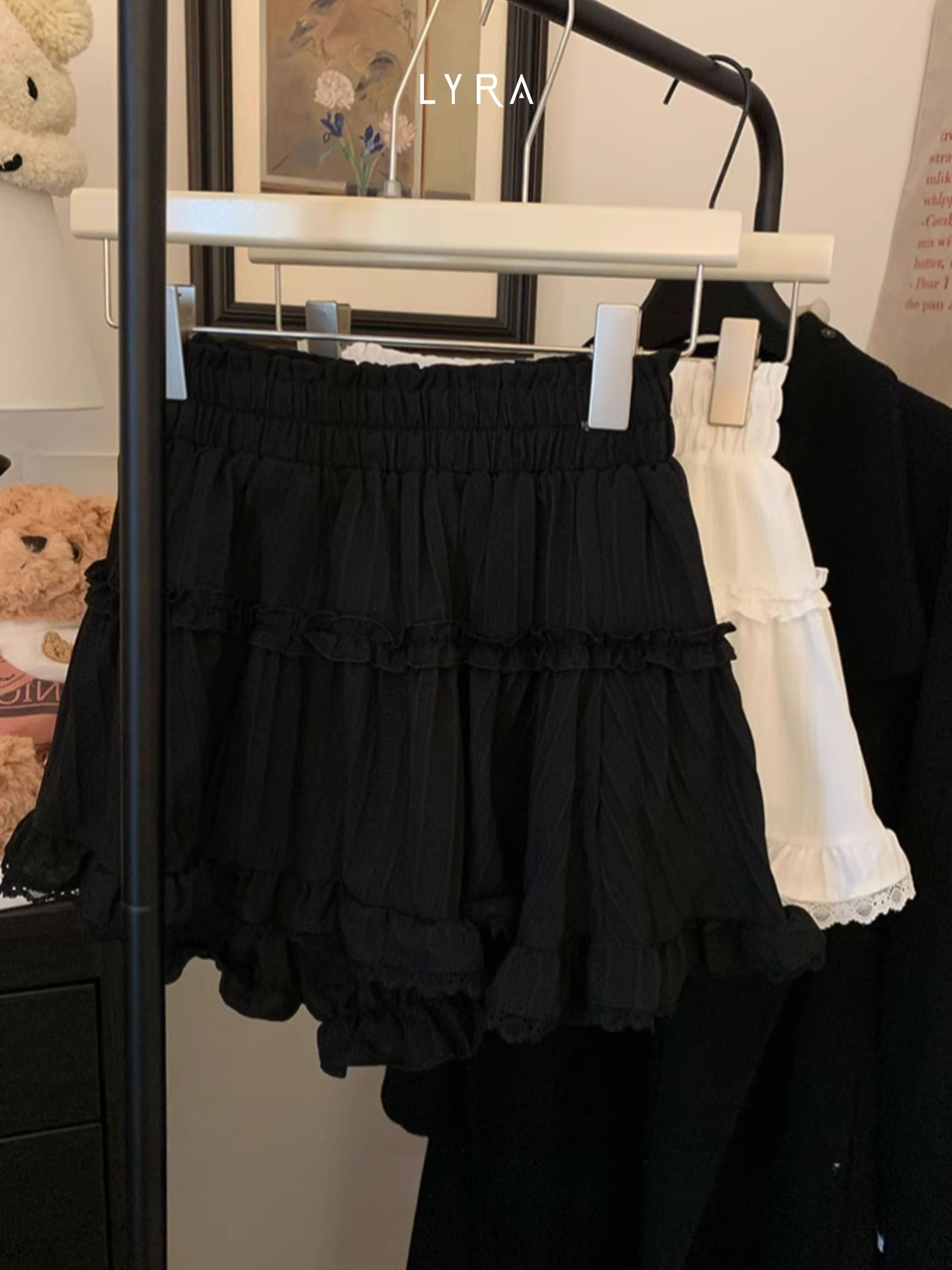 Mô tả Chân váy xếp ly tầng LYRA cạp chun, Chân váy nữ ngắn xoè 2 lớp xinh xắn phong cách tiểu thư có quần bảo hộ - CSYCN0190 - 1