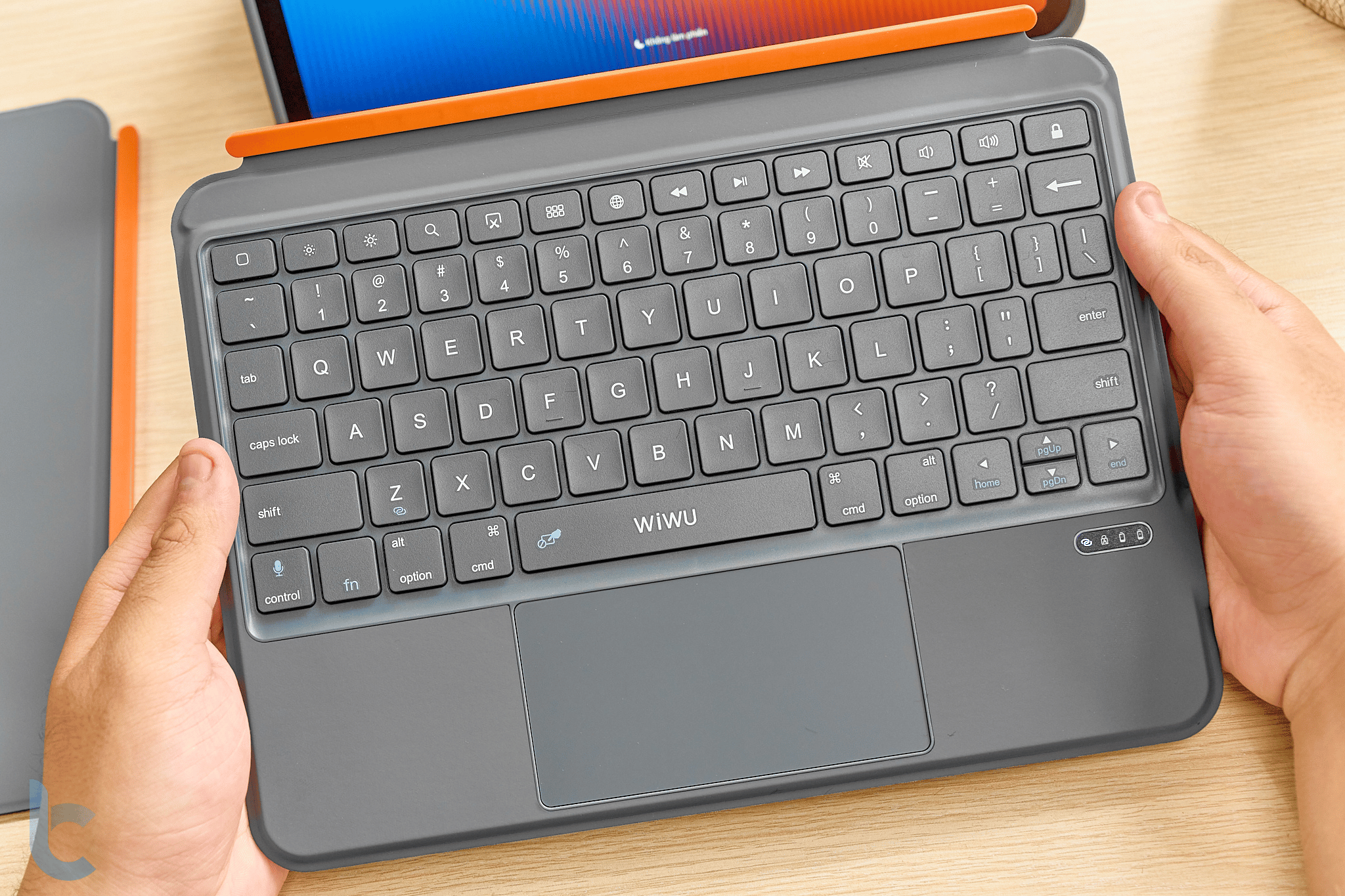 Mô tả Case/ Bao Da Bàn Phím Trackpad Bluetooth Cho ipad WIWU 3in1 Magnetic Keyboard MK-005 - 2