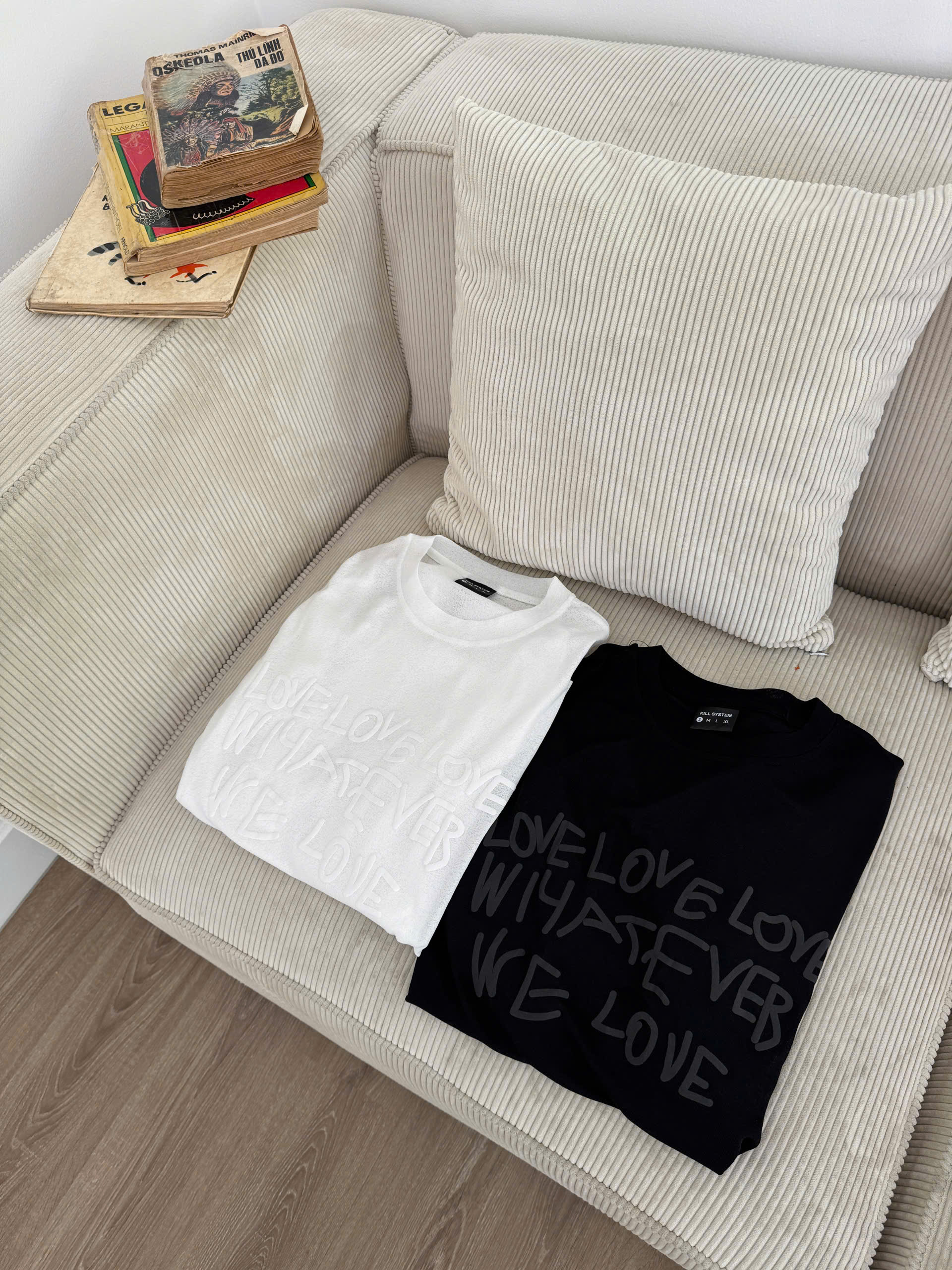 Mô tả 𝐊𝐈𝐋𝐋 𝐒𝐘𝐒𝐓𝐄𝐌 - Áo thun nữ mỏng nhẹ xuyên thấu tay dài  LOVELOVE in chữ nổi - 3