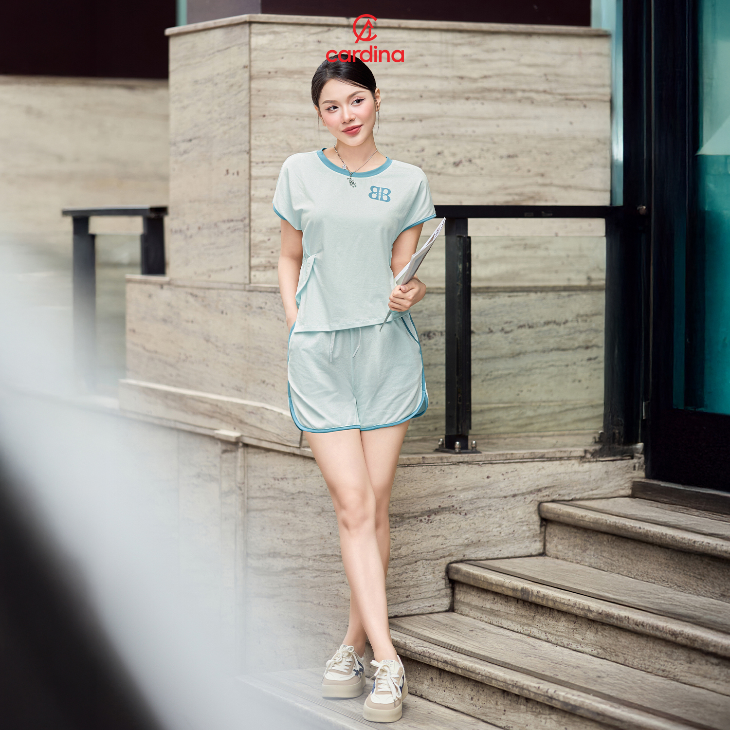 Mô tả Đồ bộ nữ CARDINA chất liệu cotton tay liền xếp ly eo trẻ trung năng động 5BCN11 - 5