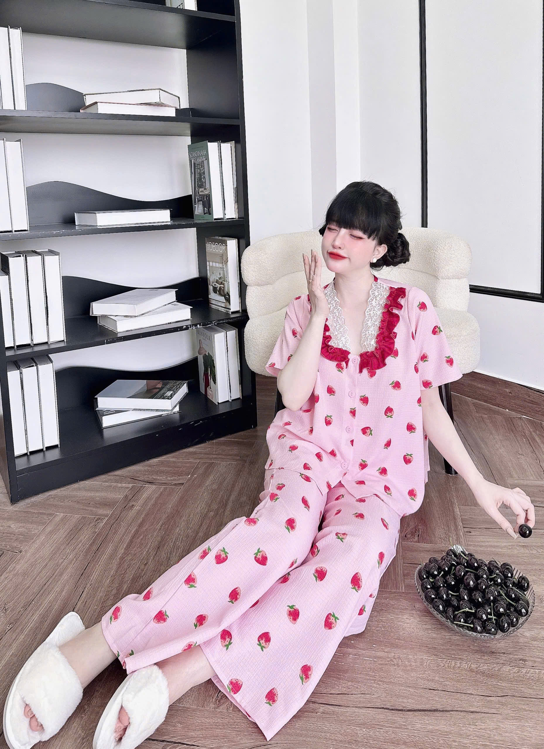 Mô tả Đồ Mặc Nhà Nữ SOJUN Bộ Dài Cổ Bèo Xốp  45-65KG - 5