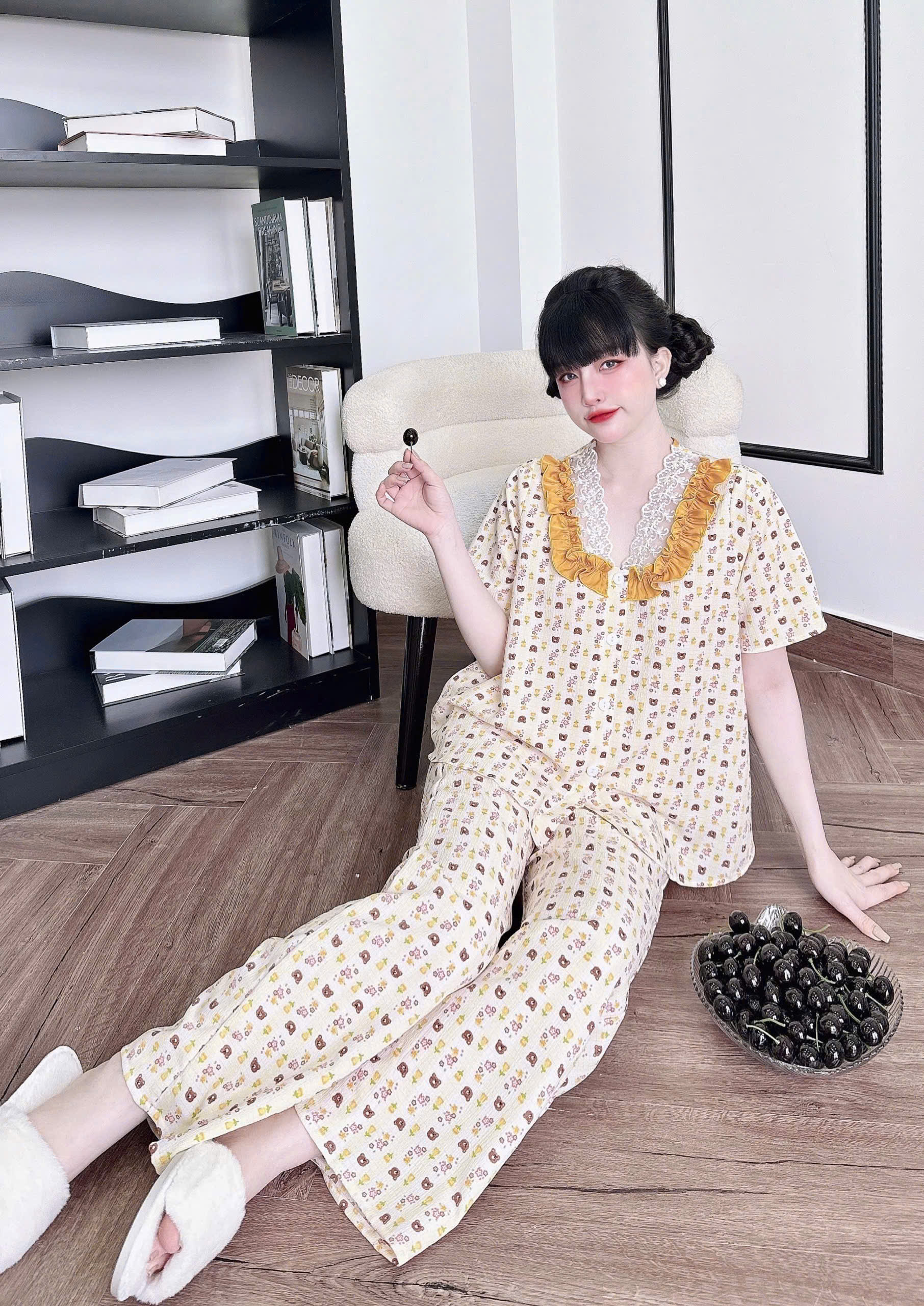 Mô tả Đồ Mặc Nhà Nữ SOJUN Bộ Dài Cổ Bèo Xốp  45-65KG - 9