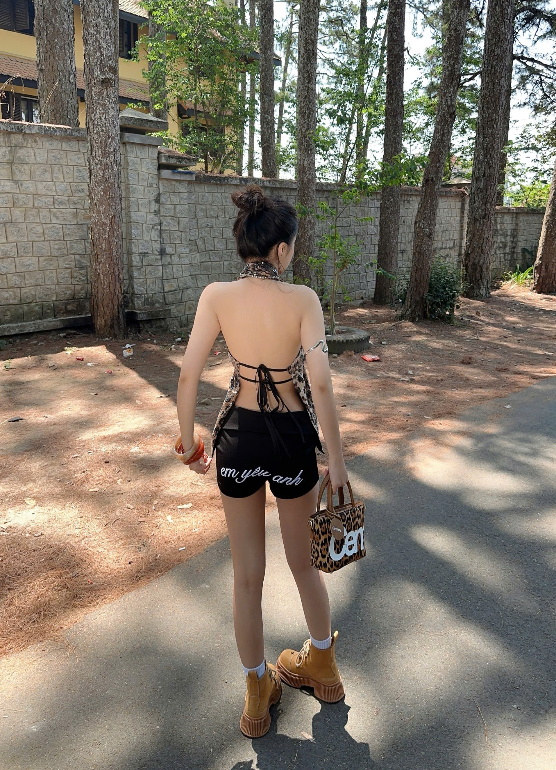Mô tả Quần Short cạp trễ gập eo tôn dáng EM YÊU ANH và PRETTY - 𝐊𝐈𝐋𝐋 𝐒𝐘𝐒𝐓𝐄𝐌 - 4