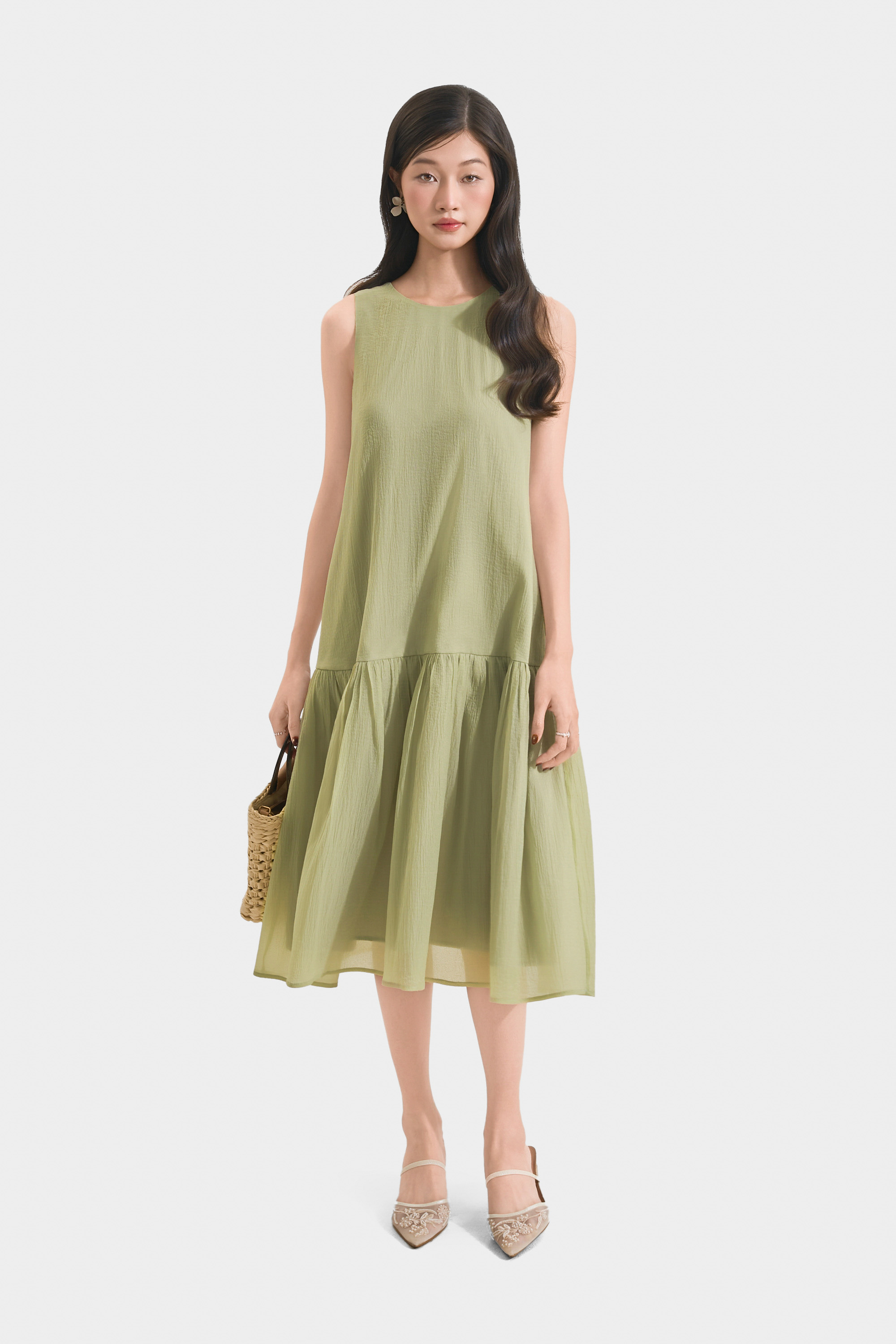 Mô tả Đầm Kiểu Nữ MARC FASHION Form Suông Sát Nách Thắt Nơ Lưng - CBLH073023 - 2