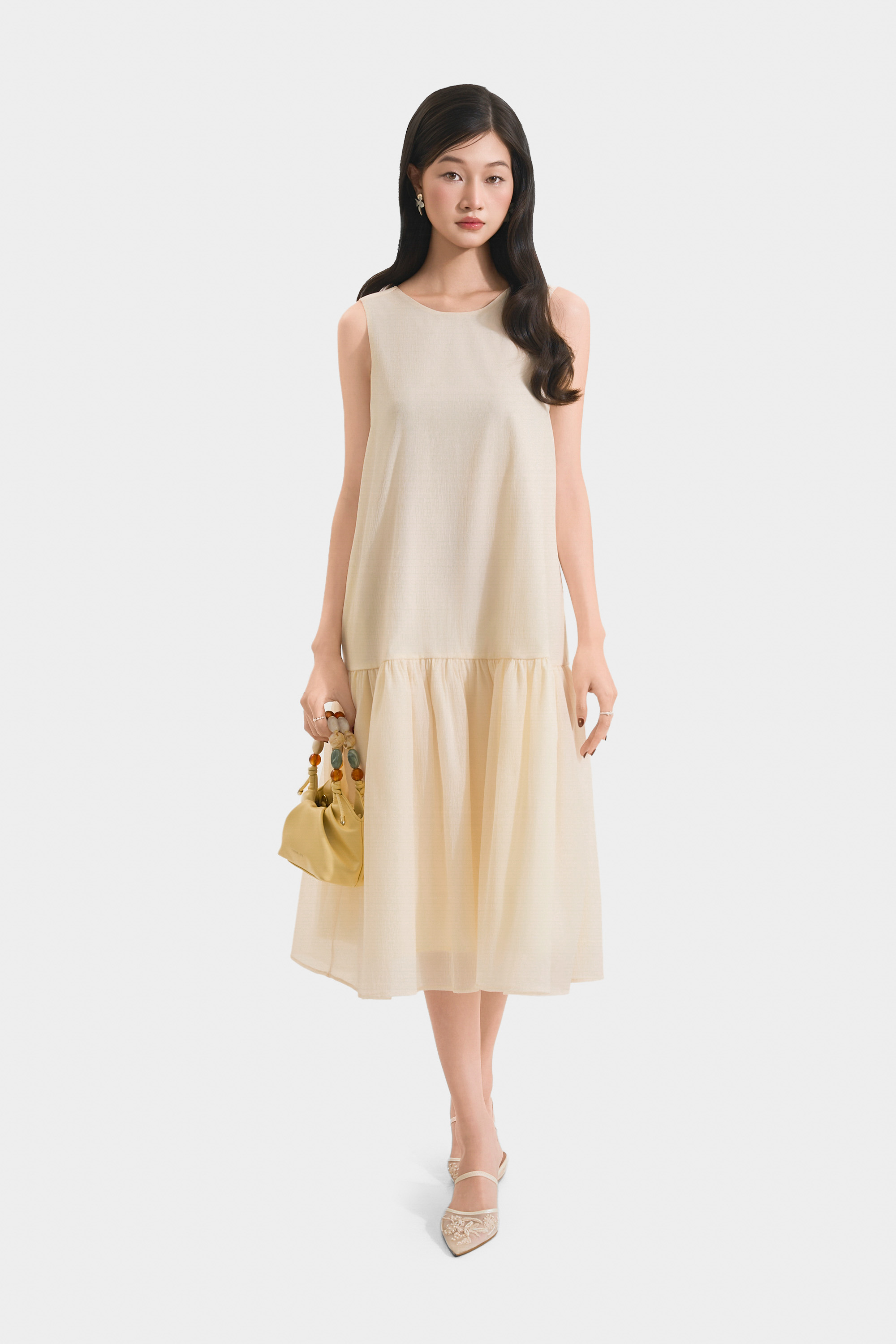 Mô tả Đầm Kiểu Nữ MARC FASHION Form Suông Sát Nách Thắt Nơ Lưng - CBLH073023 - 1