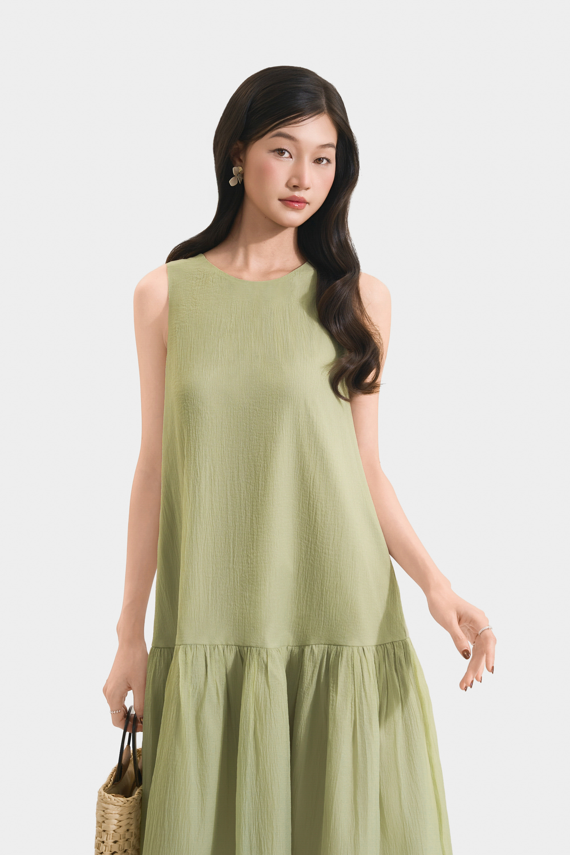 Mô tả Đầm Kiểu Nữ MARC FASHION Form Suông Sát Nách Thắt Nơ Lưng - CBLH073023 - 4