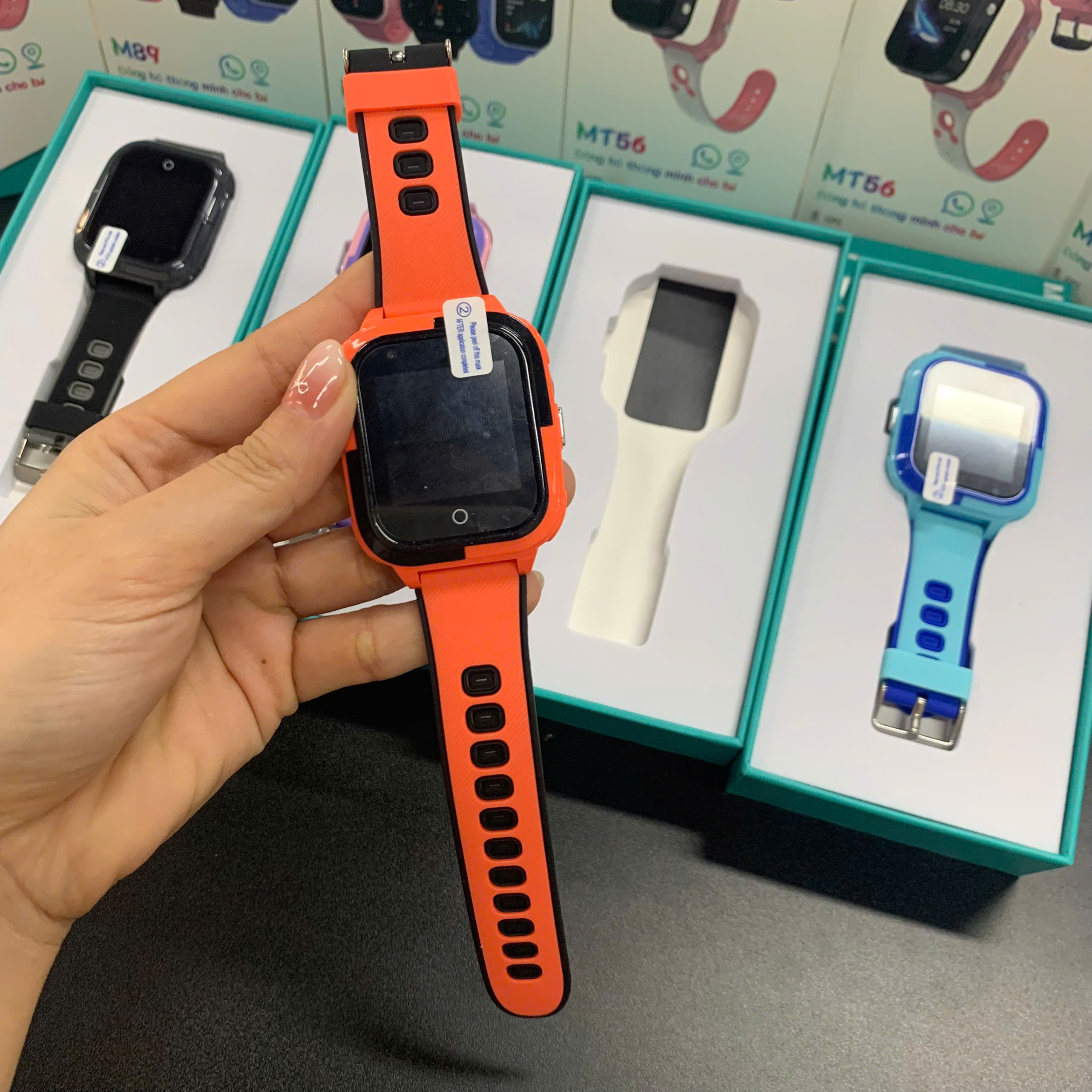 Mô tả Đồng hồ thông minh trẻ em Manigo MF56 định vị lắp sim nghe gọi call video bảo hành đổi mới 12 tháng - 8