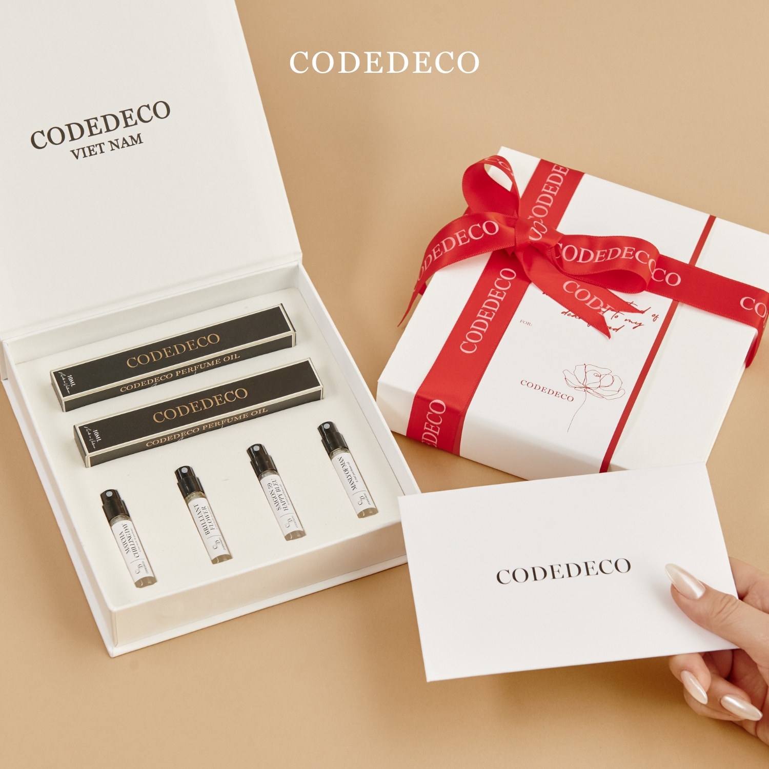 Mô tả 02 chai tinh dầu nước hoa CODEDECO 10ml dạng xịt + 4 vial 2.5ml mùi ngẫu nhiên - 1
