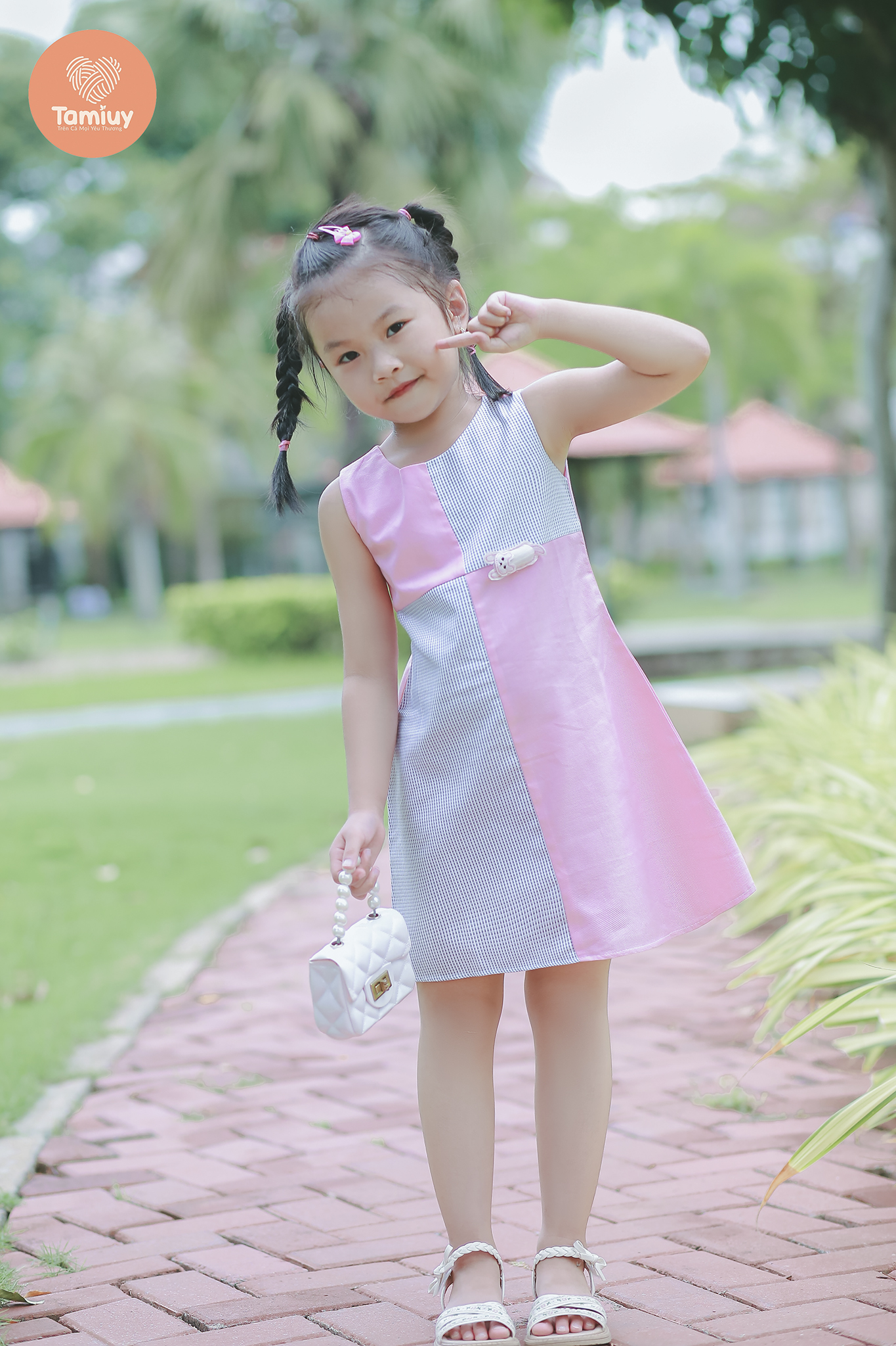 Mô tả Đầm Bé Gái Tamiuy Phối Màu Đính Hình Thú Dễ Thương Cho Bé 1-10 Tuổi - 2