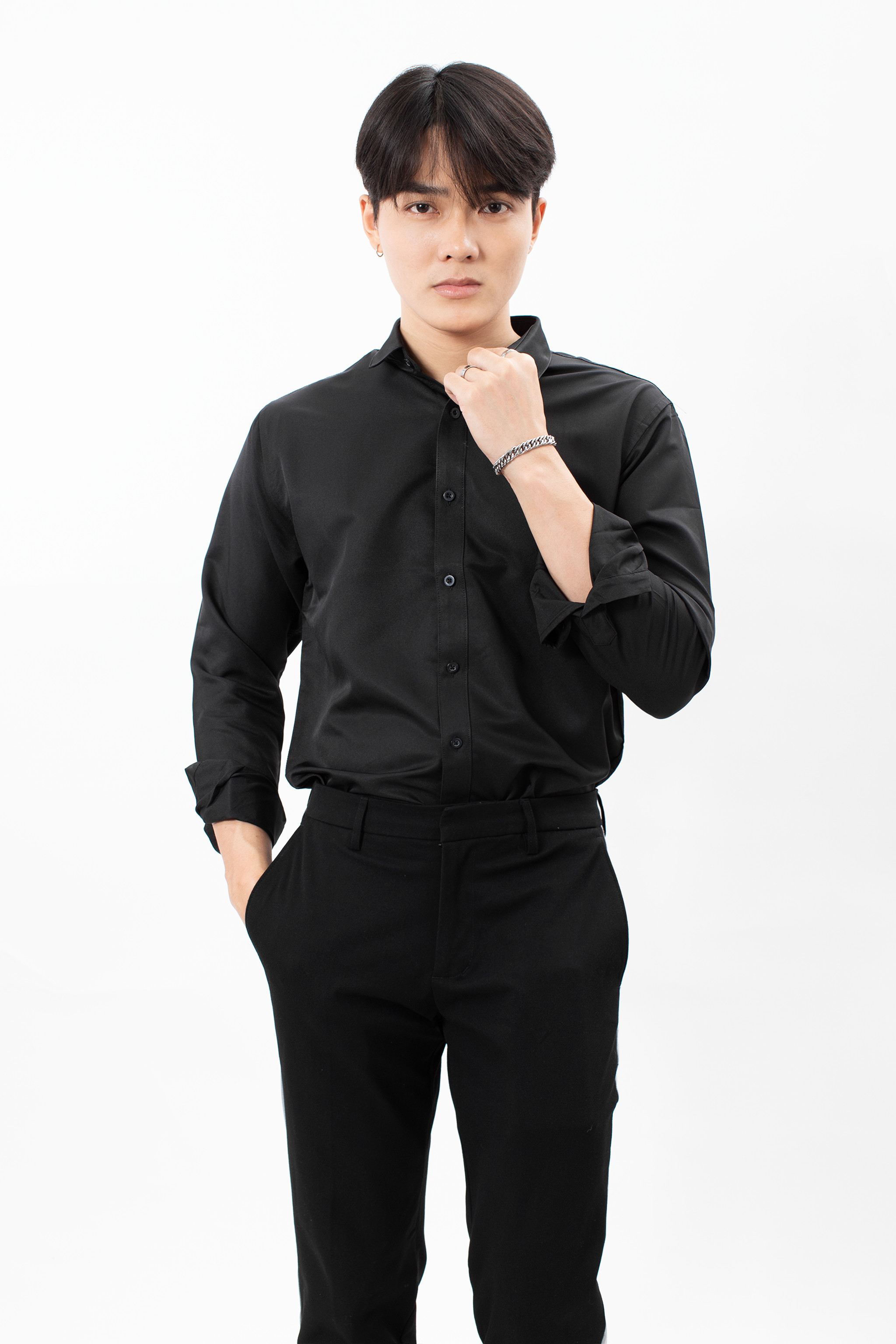 Mô tả Áo sơ mi nam trơn vải kate lụa mịn LADOS - 25779 chất vải thấm hút tốt - Form chuẩn công sở - 5