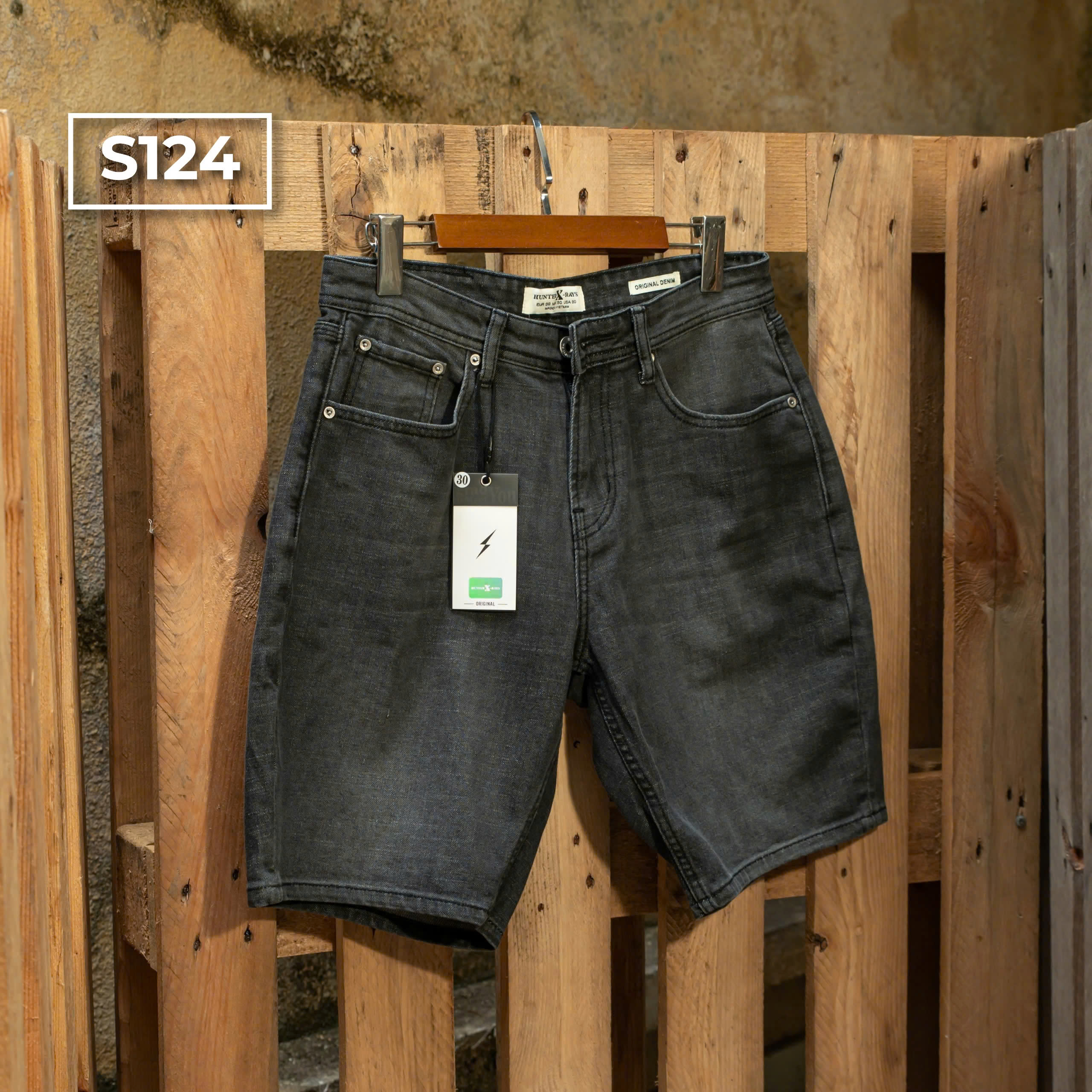 Mô tả Quần Short Jean Nam S124 Màu Đen Xám Cá Tính, Dáng Slim Năng Động Just Men Thời Trang - 1