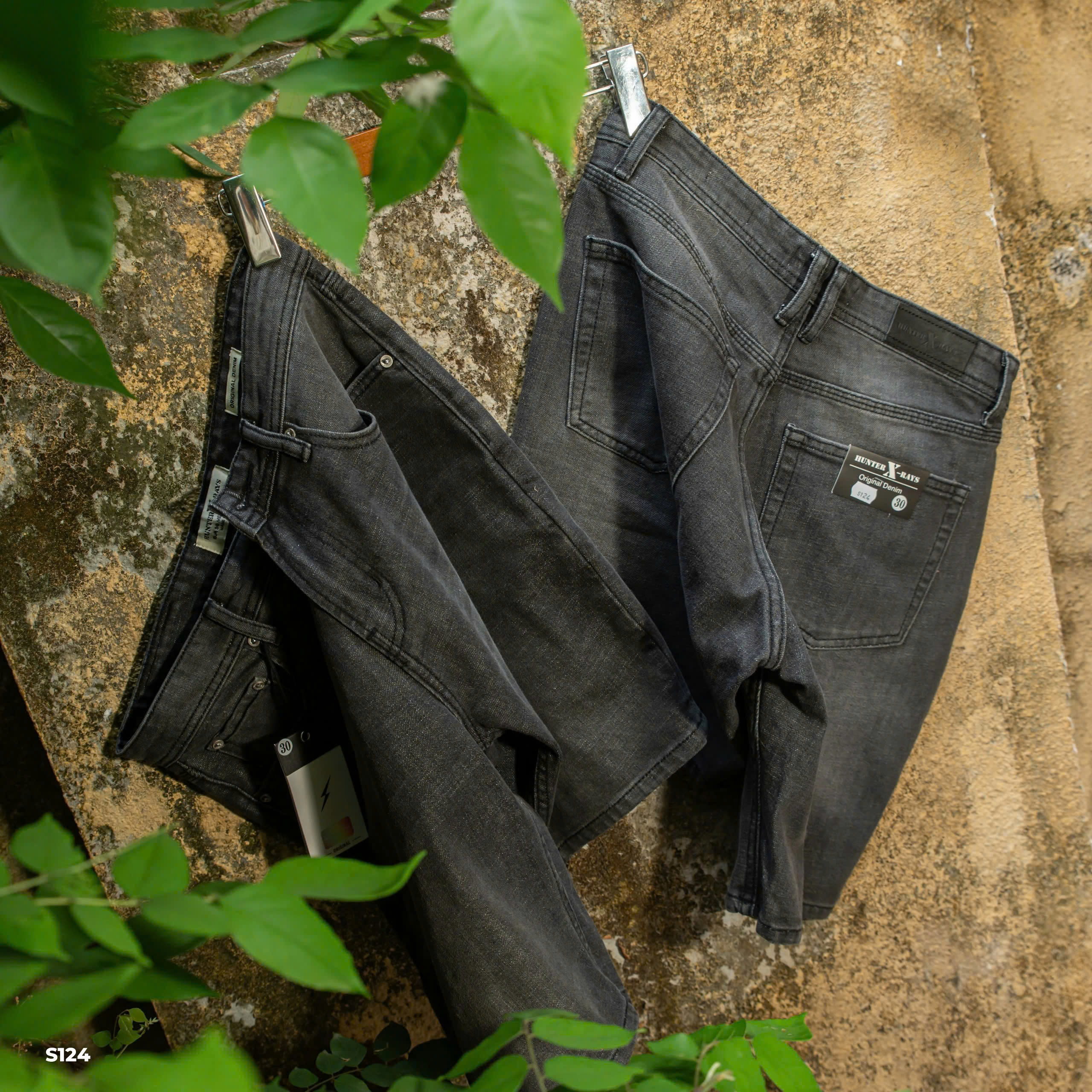 Mô tả Quần Short Jean Nam S124 Màu Đen Xám Cá Tính, Dáng Slim Năng Động Just Men Thời Trang - 3