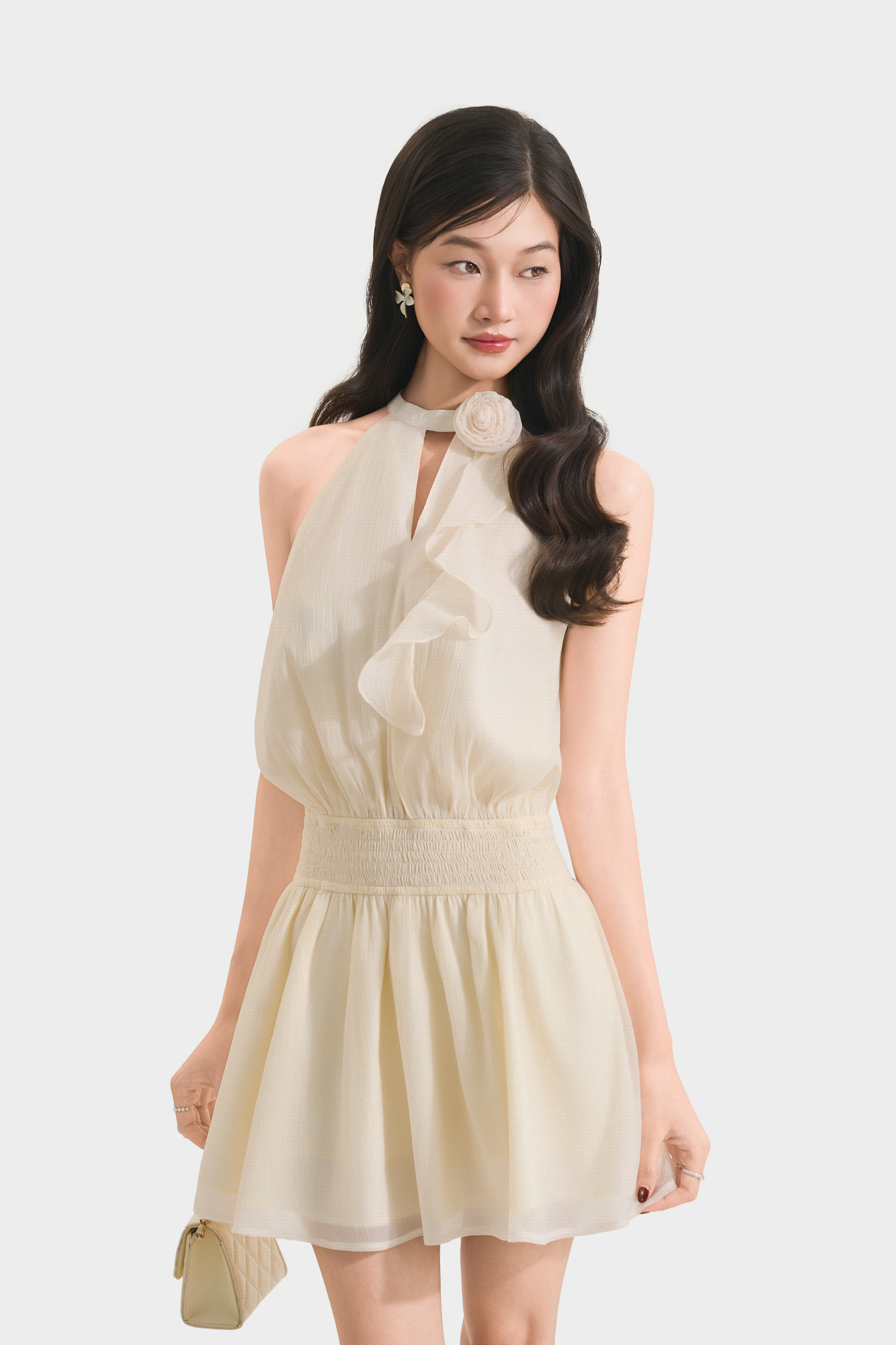 Mô tả Đầm Kiểu Nữ MARC FASHION Sát Nách Nhún Eo Cổ Xẻ Đính Hoa - FASH102024 - 1