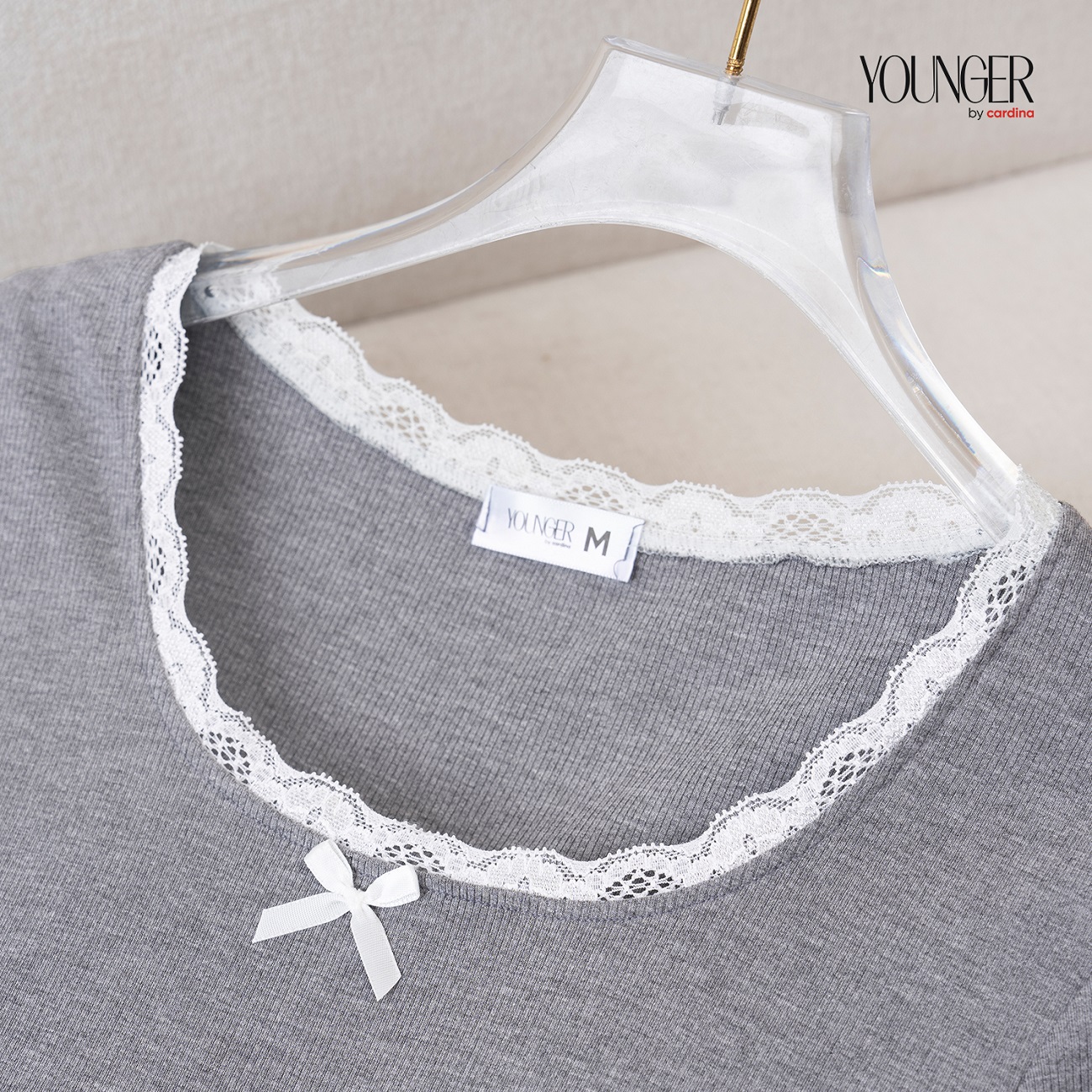 Mô tả Áo thun nữ YOUNGER BY CARDINA chất bozip dáng ngắn cổ U phối ren 5YAFC03 - 5