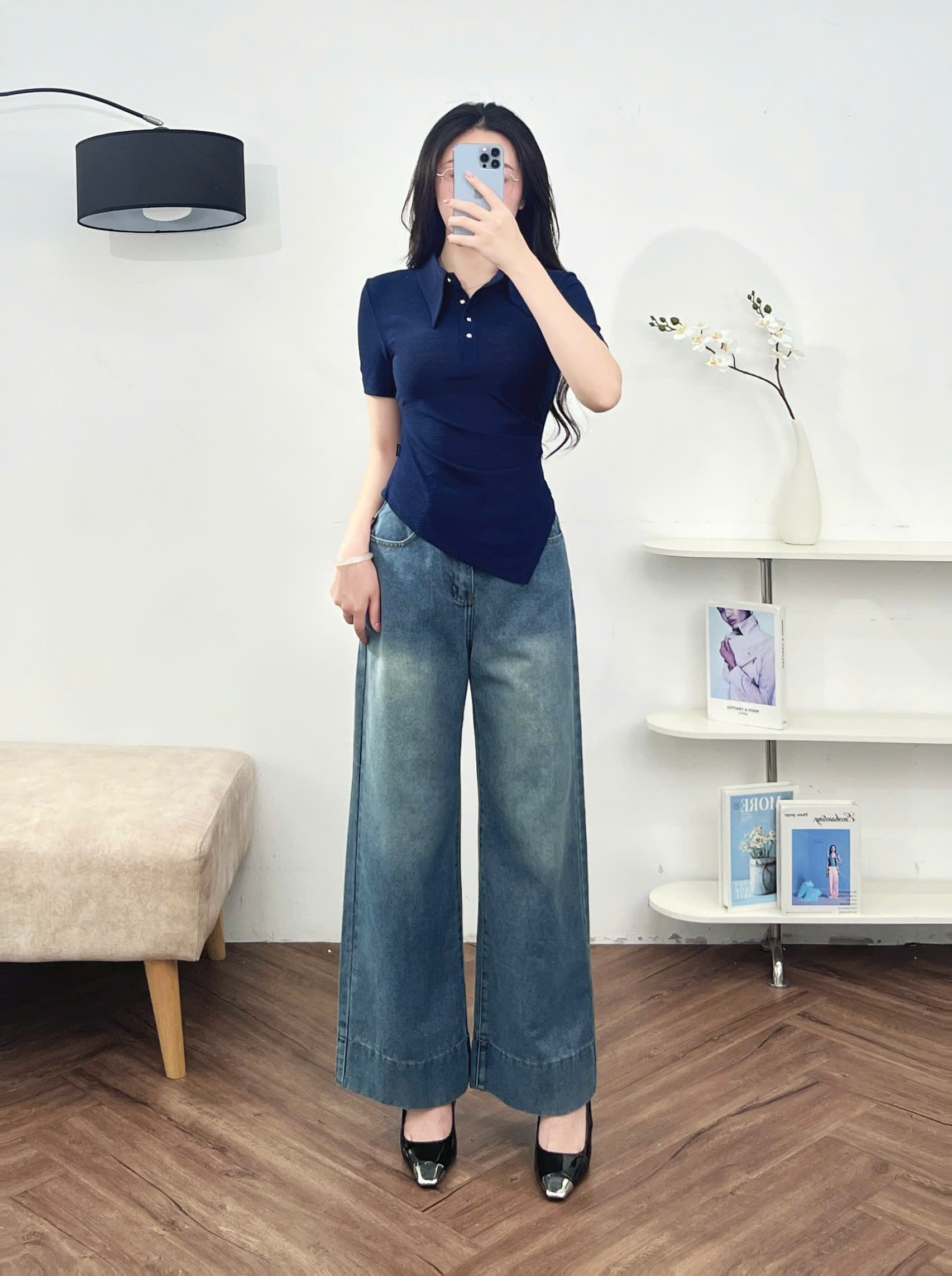 Mô tả Áo Thun Nữ 𝐂𝐂𝐇𝐀𝐓 Dáng Ôm Nẹp V Lệch Gấu Vát Chất Liệu Co Giãn 4 Chiều 15TNC2002OT - 3