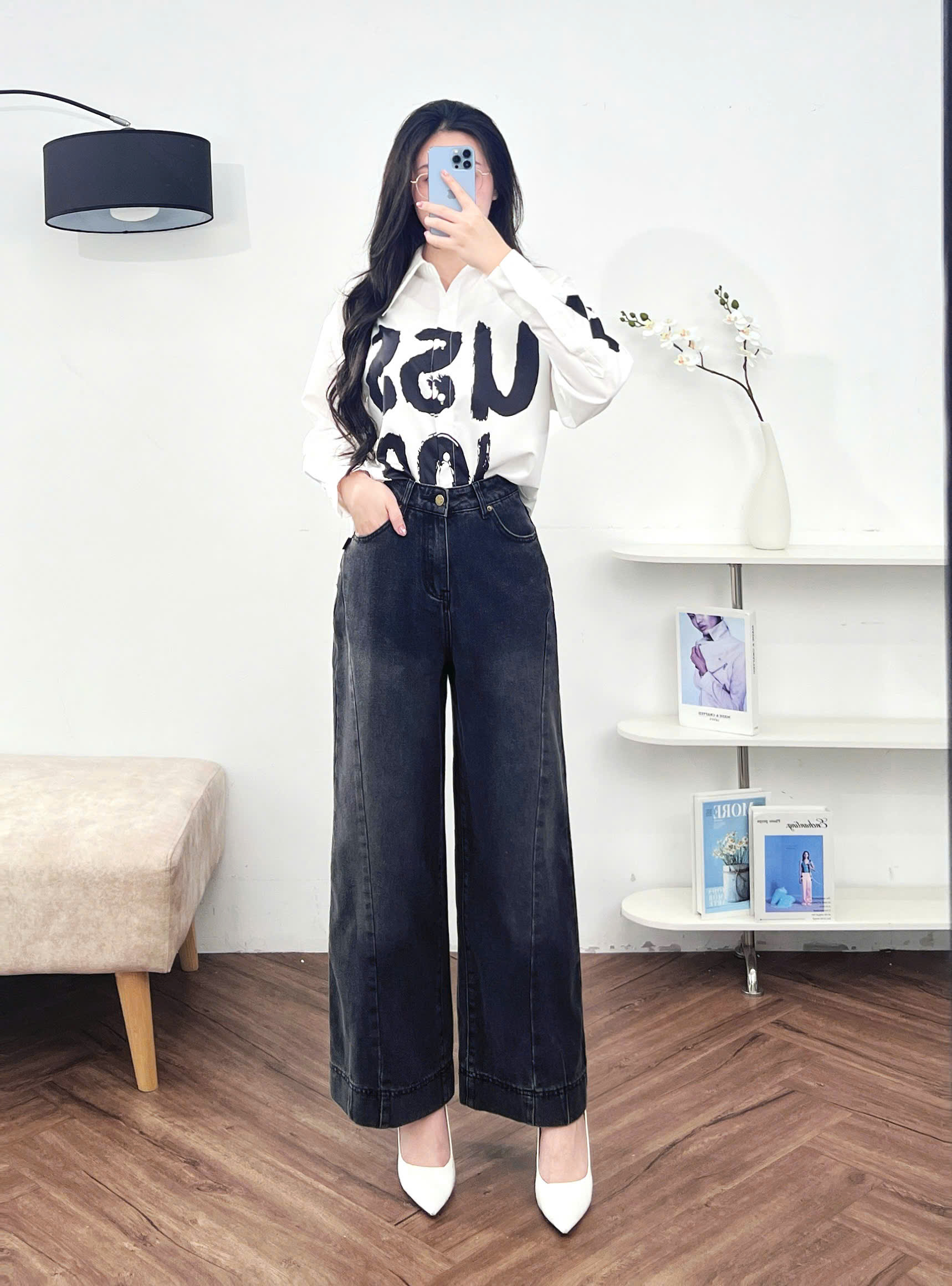 Mô tả Quần Jean Nữ 𝐂𝐂𝐇𝐀𝐓 Dáng Suông Ly Chéo Chất Liệu Jeans Cao Cấp Basic 15GDJ2001ST - 2