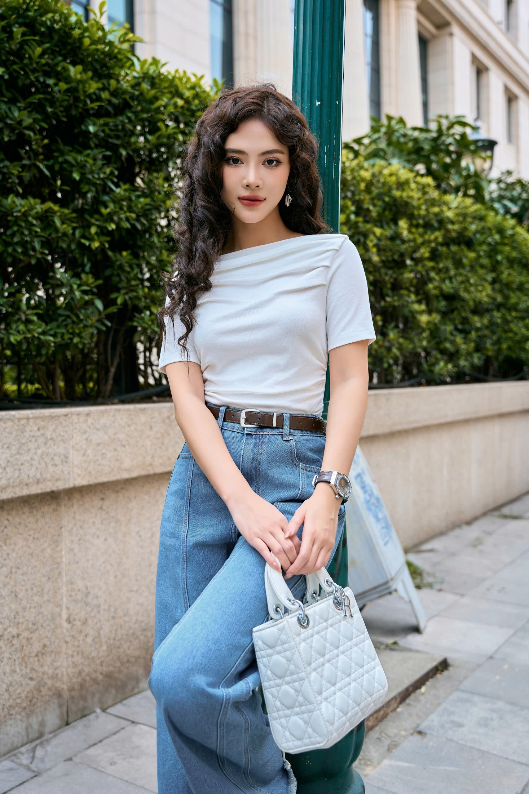 Mô tả Áo Thun 𝐂𝐂𝐇𝐀𝐓 Xếp Kiểu Vera Dáng Ôm Chất Liệu Cao Cấp 14TNC2005OT - 1