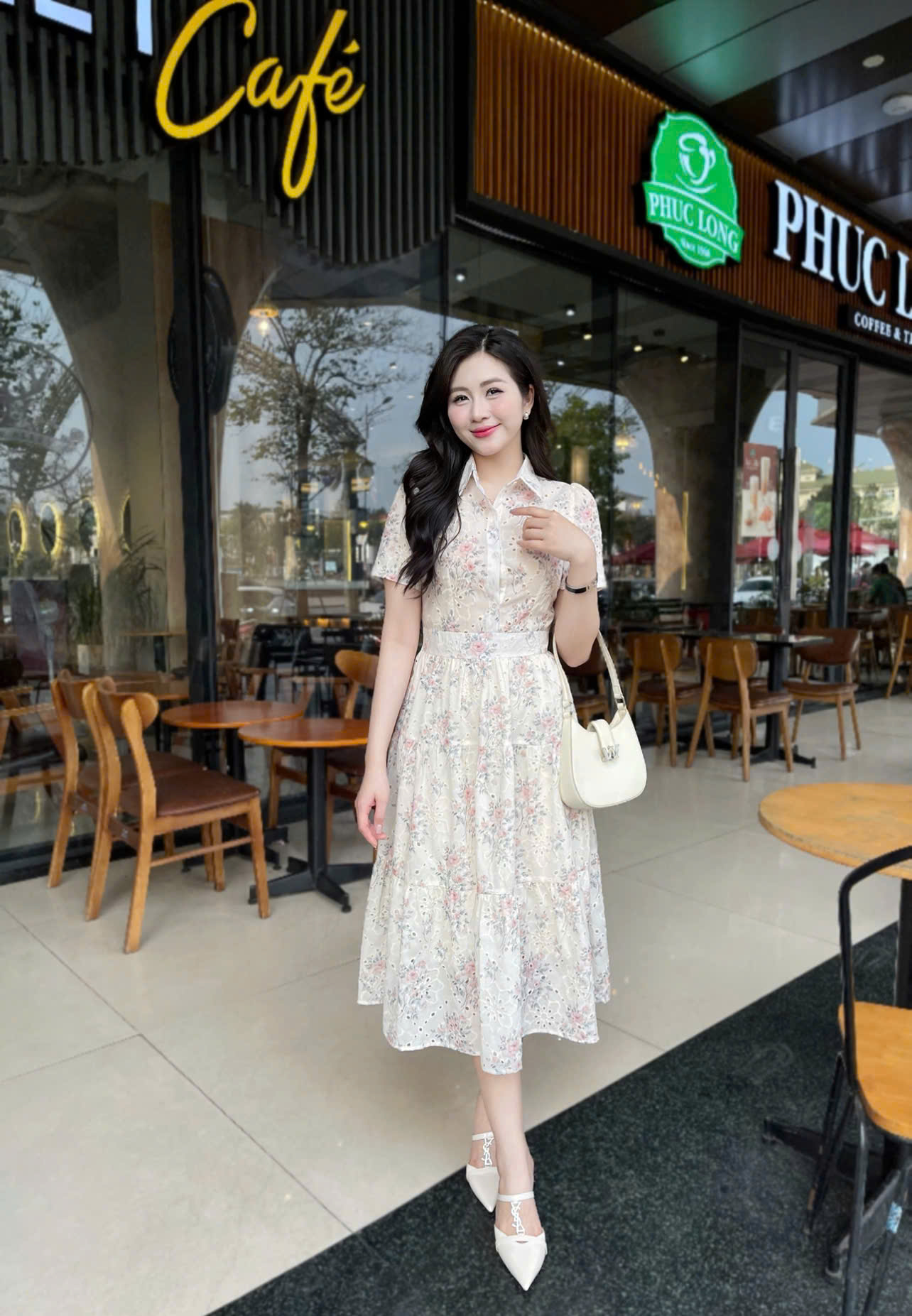 Mô tả Váy Hoa Cổ Đức Mã 278 Kiểu Dáng Xòe, Phối Cúc, Vải Thô Boil Mềm Mát Kiểu Dáng Thanh Lịch - 2