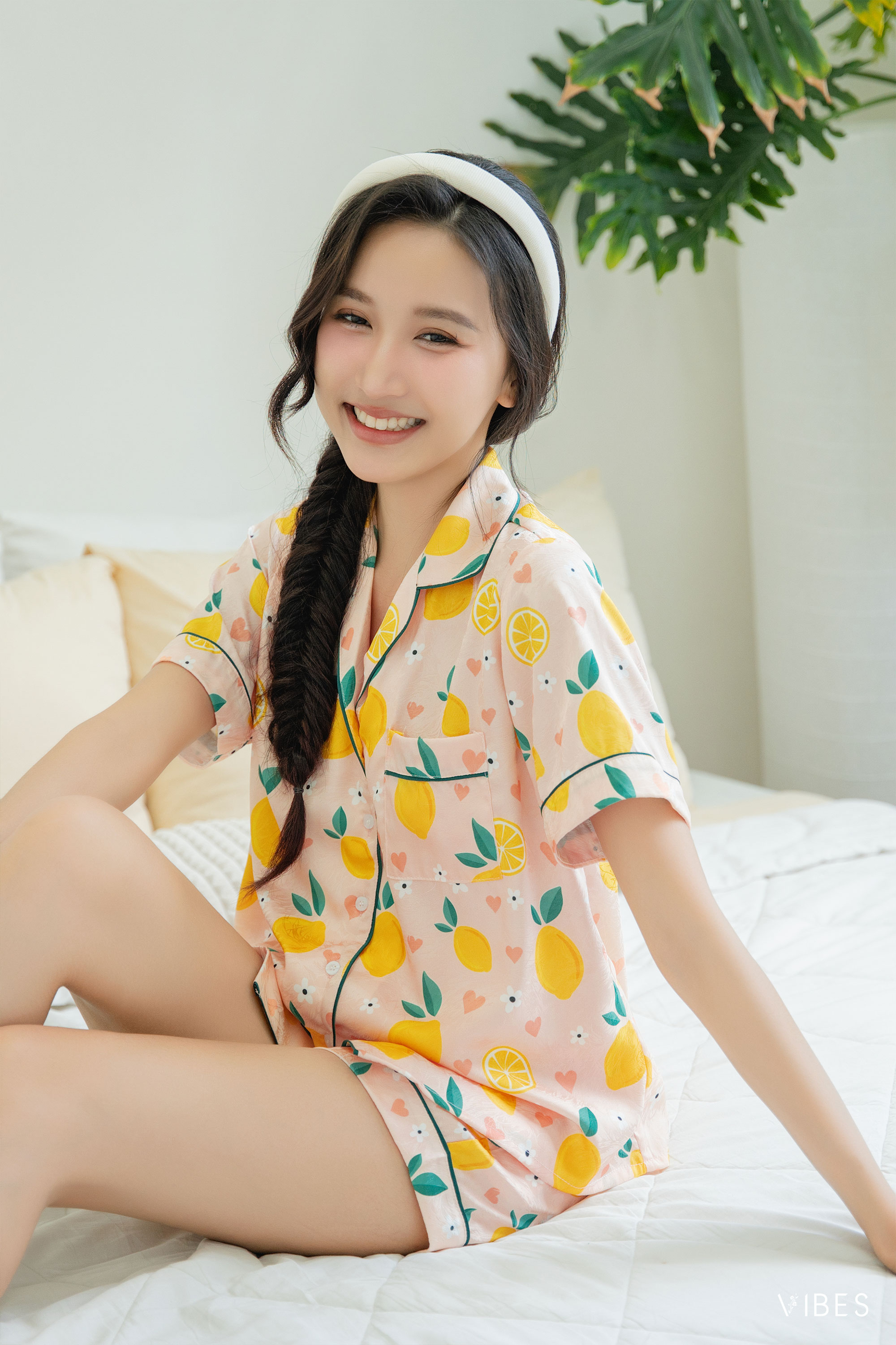 Mô tả VIBES Đồ bộ Pijama ngắn Lụa Gấm cao cấp họa tiết dễ thương Bee Py Set - 2