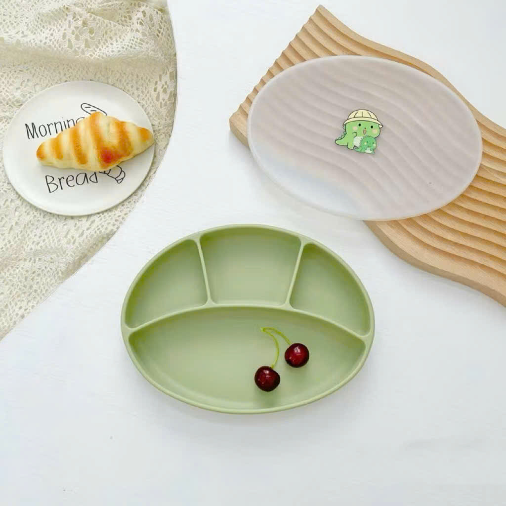 Mô tả Khay Ăn Dặm 4 Ngăn Hình Oval KidsWorld Chất Liệu Silicon Cao Cấp Có Đế Hít Chống Đổ Cho Bé - 12