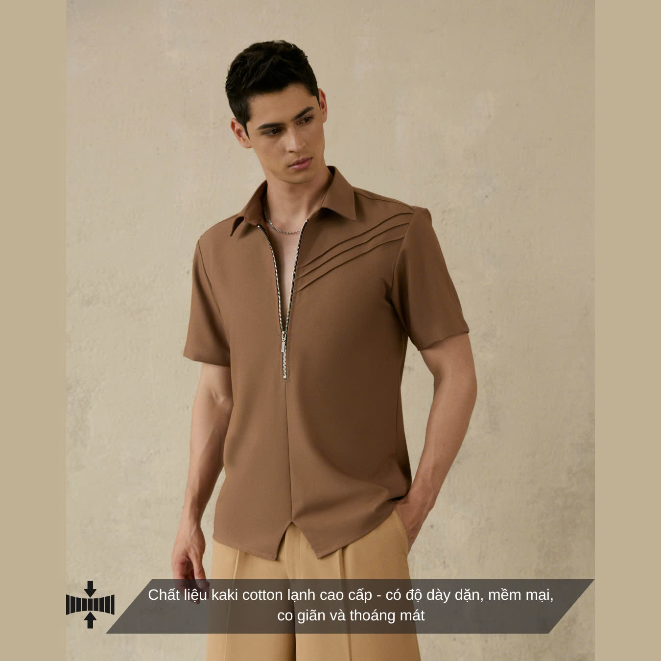 Mô tả Áo sơ mi nam màu nâu tay ngắn SIMTU, điểm nhấn xếp li và dây khoá kéo, vải cotton thoáng mát & co giãn | SM049-50 - 4