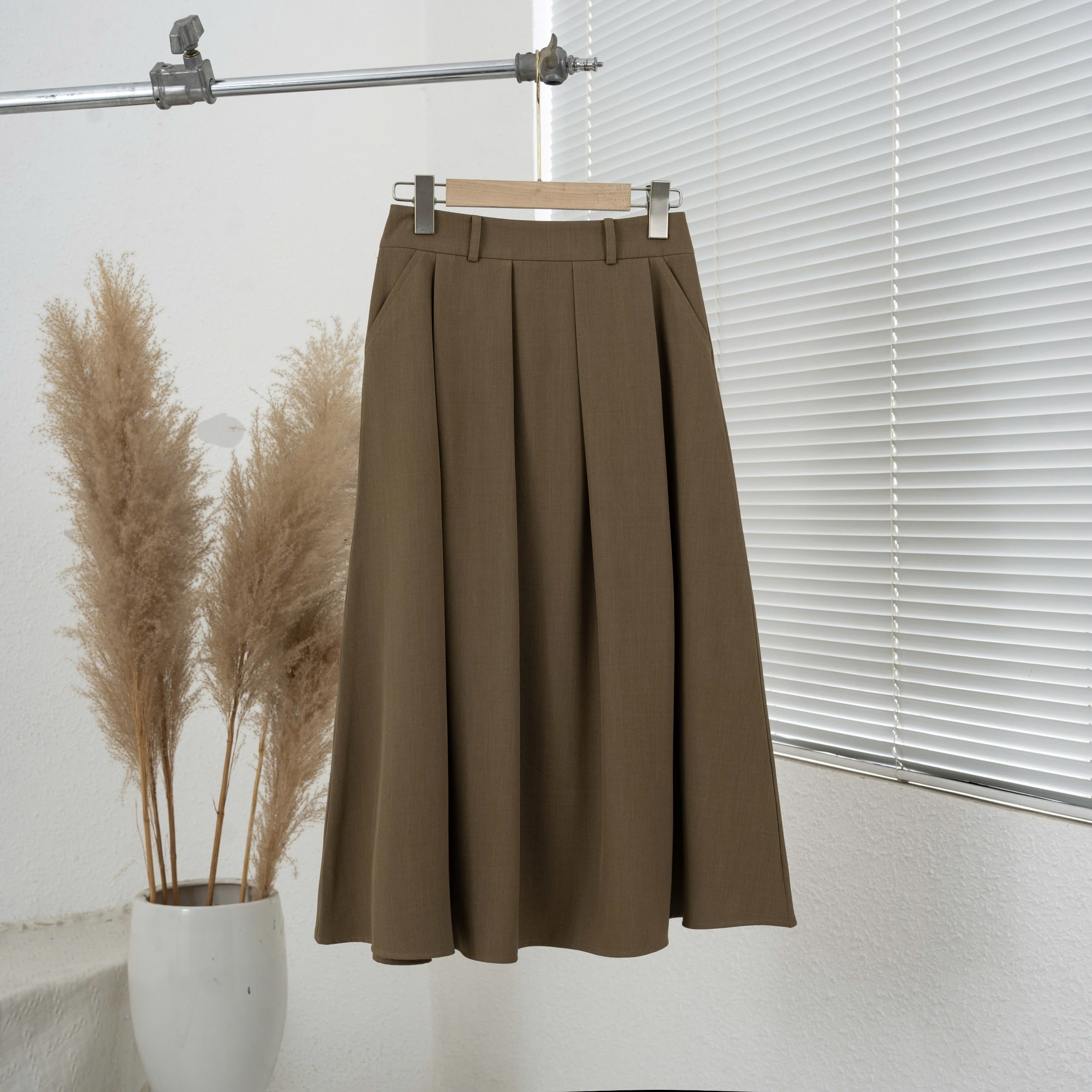 Mô tả Chân váy ly hộp 279 dáng xòe dài 80cm – Chất vải gold Hàn cao cấp, mềm mịn, che dáng tốt - 3