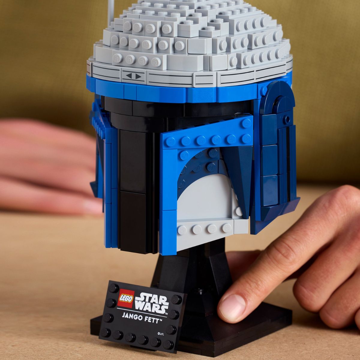 Mặt sau Mũ Jango Fett LEGO 75408