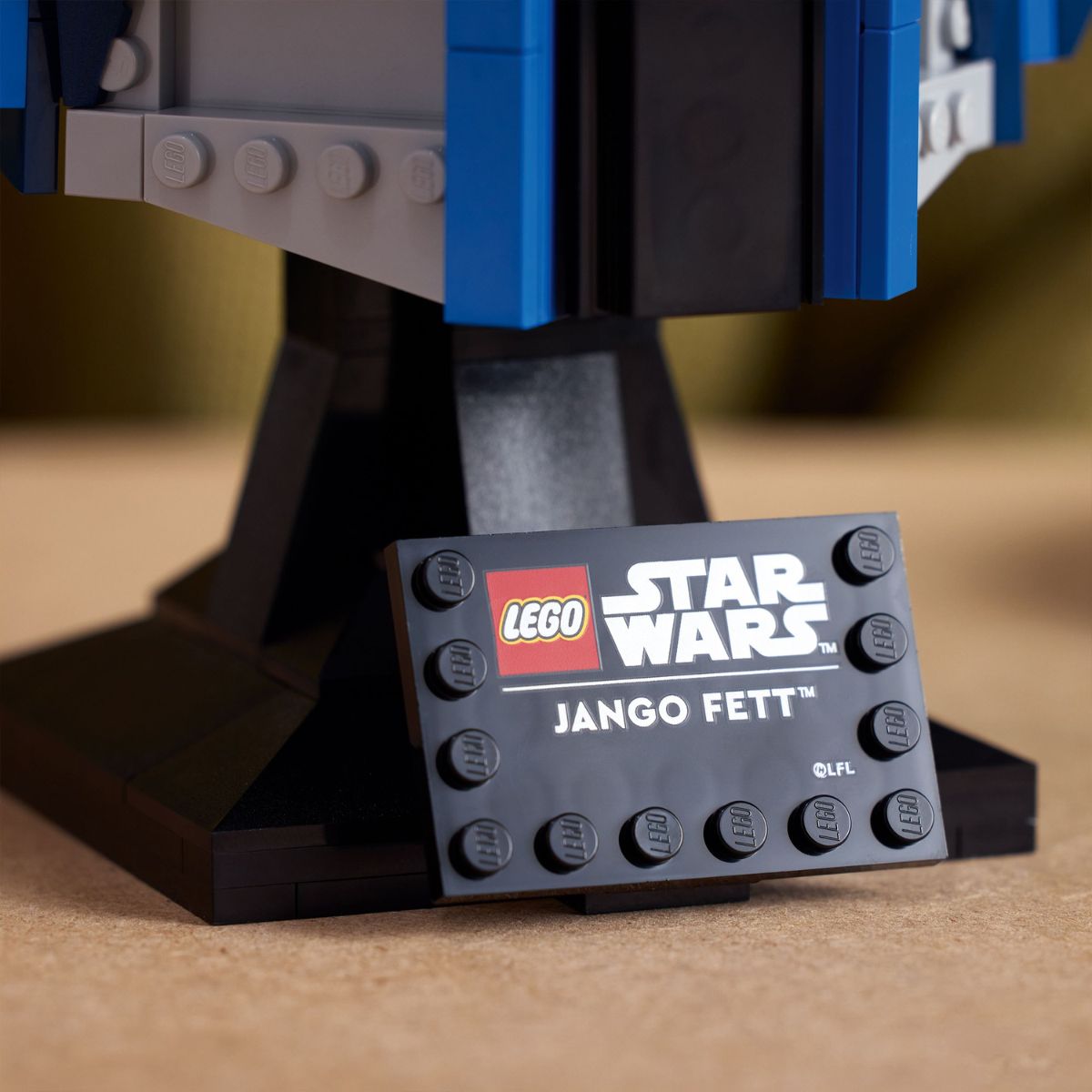 Các góc độ của mô hình LEGO 75408