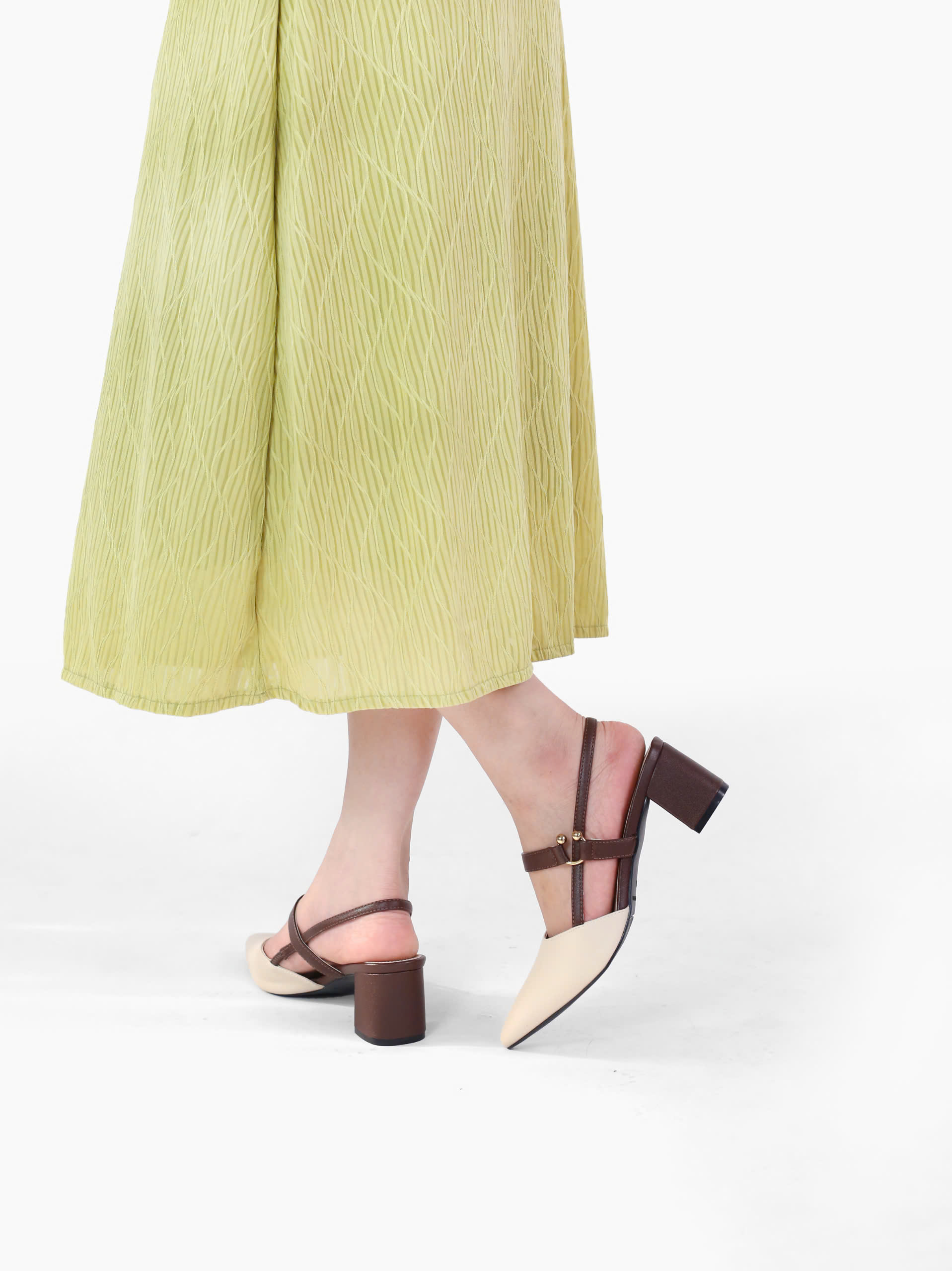 Mô tả Giày sandal cao gót nữ slingback mũi nhọn thanh lịch phối màu nhẹ nhàng đế vuông Cillie 1167 - 4