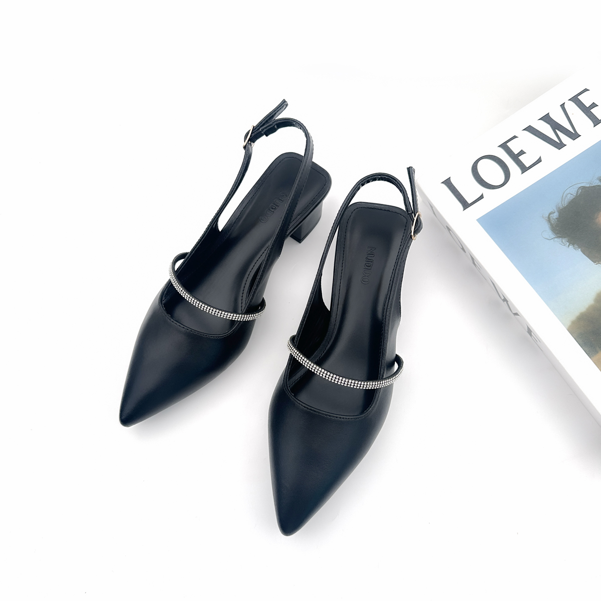 Mô tả Giày Cao Gót Nữ Mũi Nhọn 3cm Da Thật Phối Quai Đá NUDDO, Guốc Slingback Nữ Đế Vuông Cao Cấp N3900D - 1