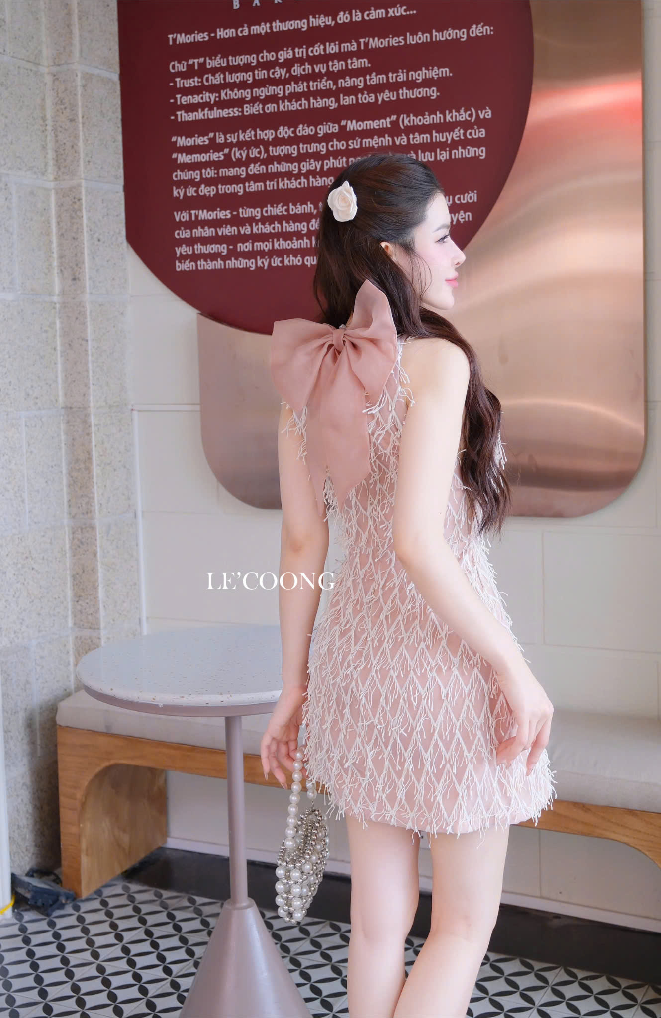 Mô tả Váy Tiểu Thư Dáng Ngắn Cổ Yếm Màu Hồng LECOONG V767  Đầm Đẹp  Phối Ren Sang Chảnh - 1