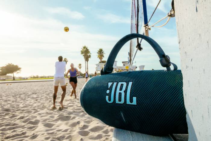Thời lượng pin JBL Charge 6