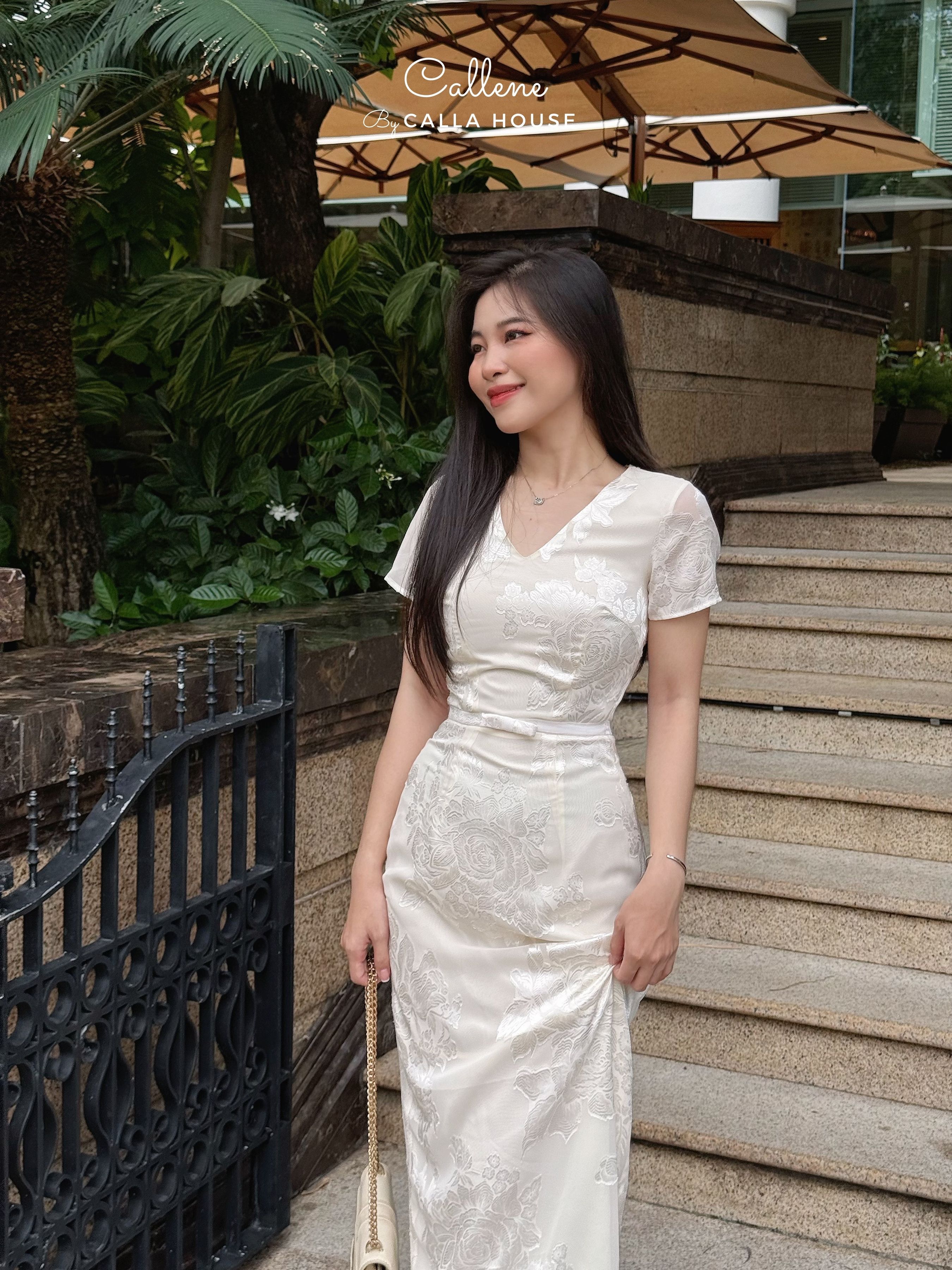 Mô tả Đầm dự tiệc LILY kem dáng dài tay con đính nơ sang trọng Callene (CC470) - 1